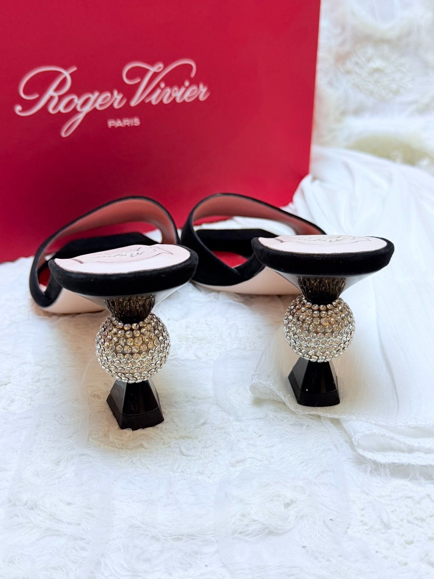 Roger Vivier Roger Vivier Retro Sandals us_7-5 Women Size US 7.5 / IT 37.5 - 4 Thumbnail
