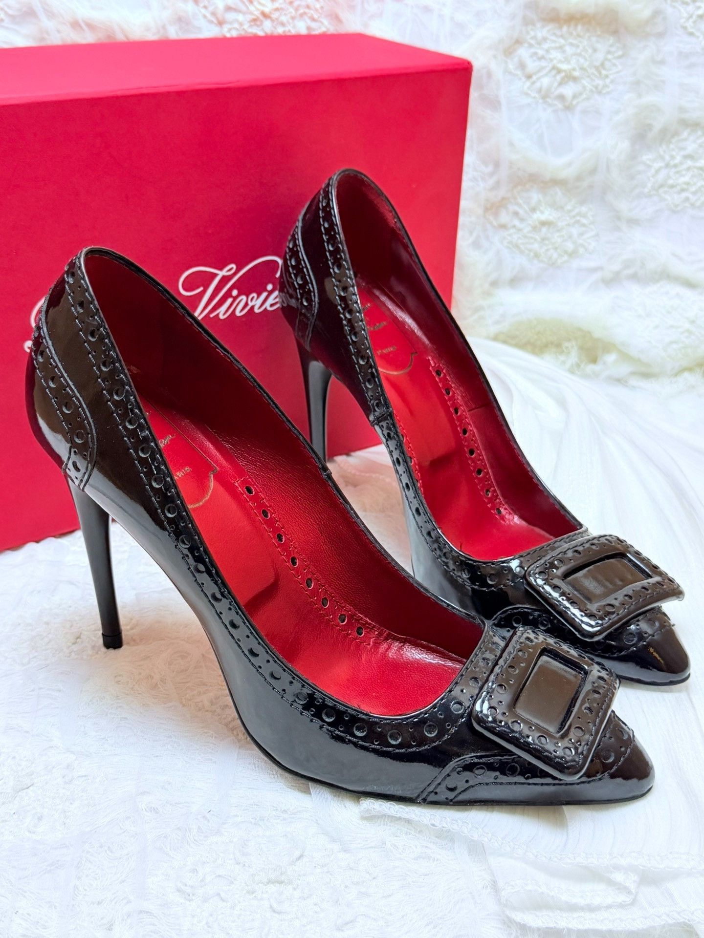 Roger Vivier Roger Vivier Retro Black Lowtop Sneakers us_6-5 Women Size US 6.5 / IT 36.5 - 2 Thumbnail
