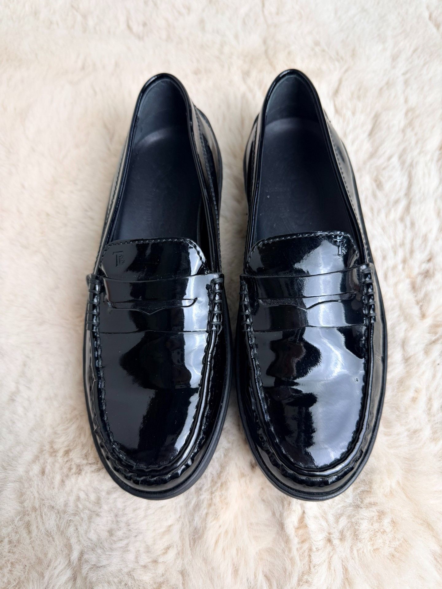 Tod's Tod's Patent Black Lowtop Sneakers us_5-5 Women Size US 5.5 / IT 35.5 - 2 Thumbnail