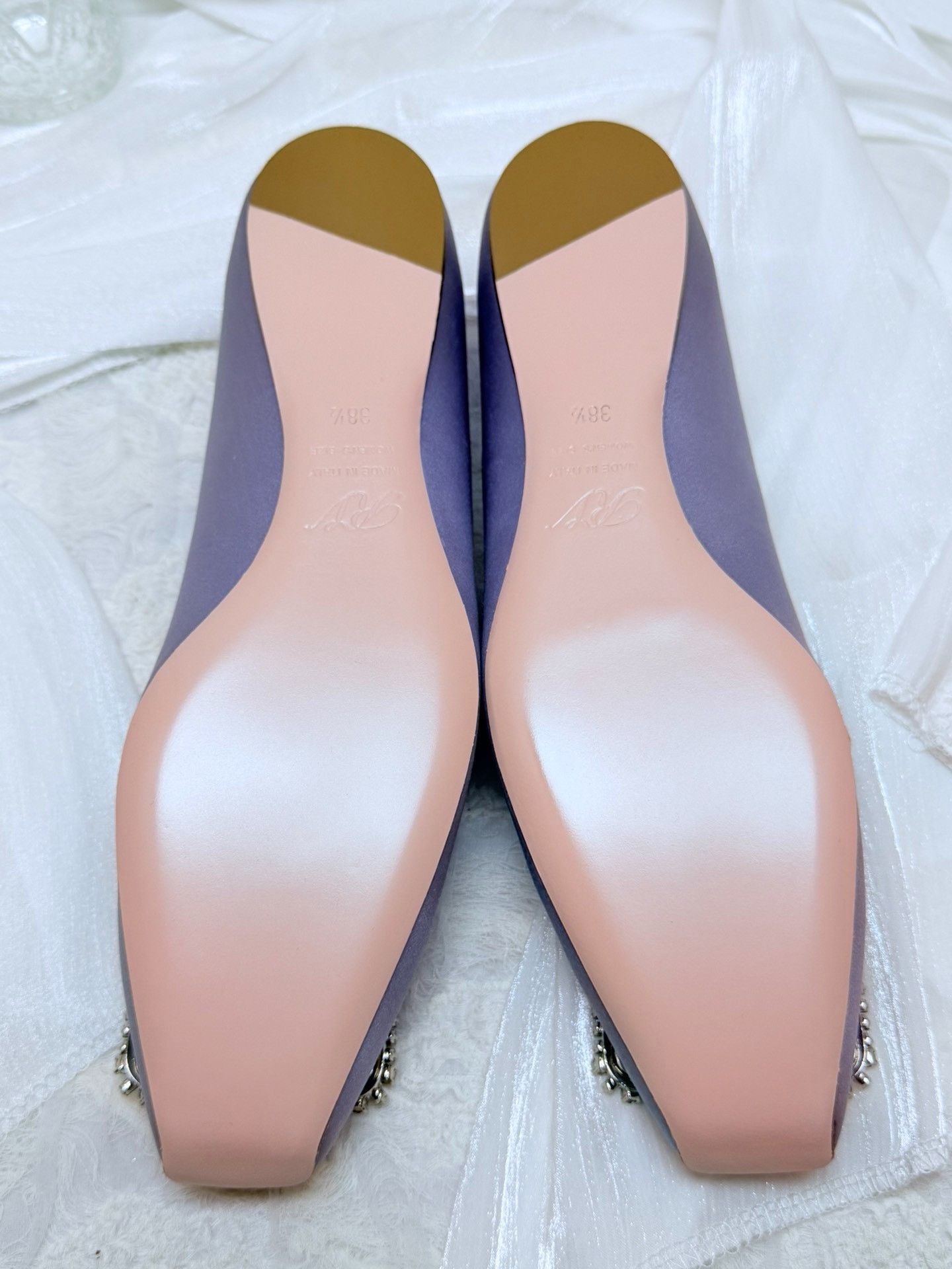 Roger Vivier Roger Vivier Retro Purple Lowtop Sneakers us_9 Women Size US 9 / IT 39 - 7 Thumbnail
