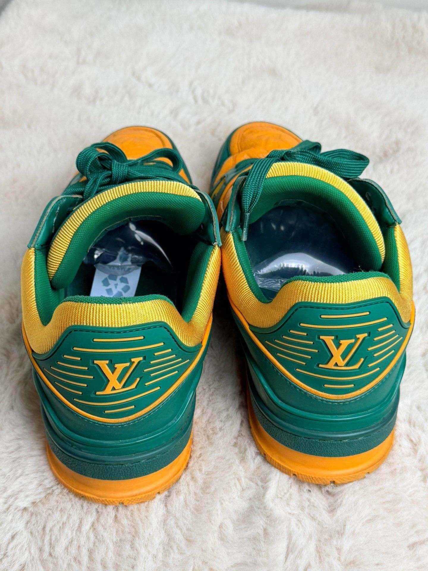 Louis Vuitton Louis Vuitton Training Yellow Lowtop Sneakers 9 Men Size US 9 / EU 42 - 6 Thumbnail