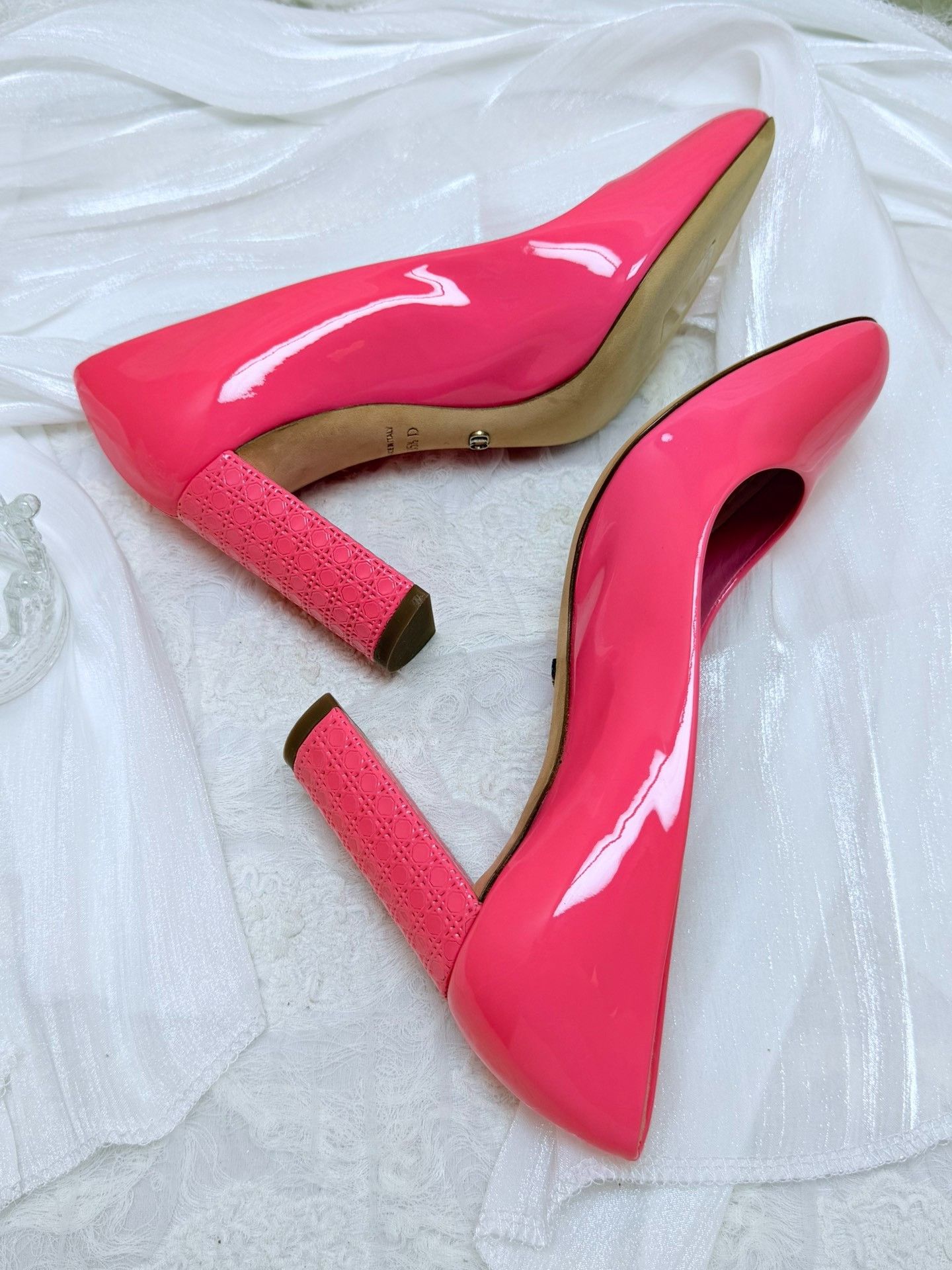 Dior Dior Patent Pink Lowtop Sneakers us_5-5 Women Size US 5.5 / IT 35.5 - 6 Thumbnail