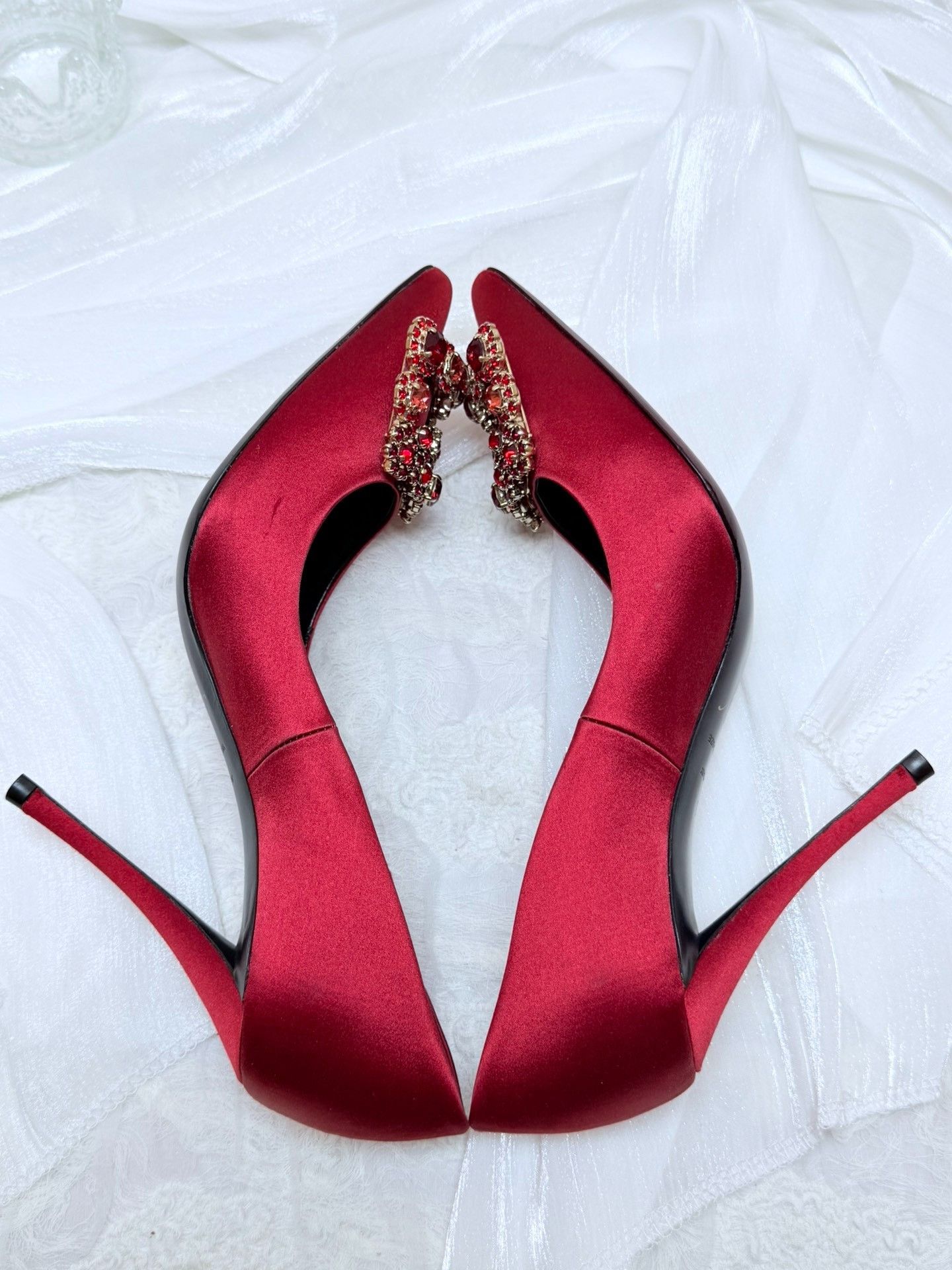 Roger Vivier Roger Vivier Retro Red Lowtop Sneakers us_6 Women Size US 6 / IT 36 - 5 Thumbnail