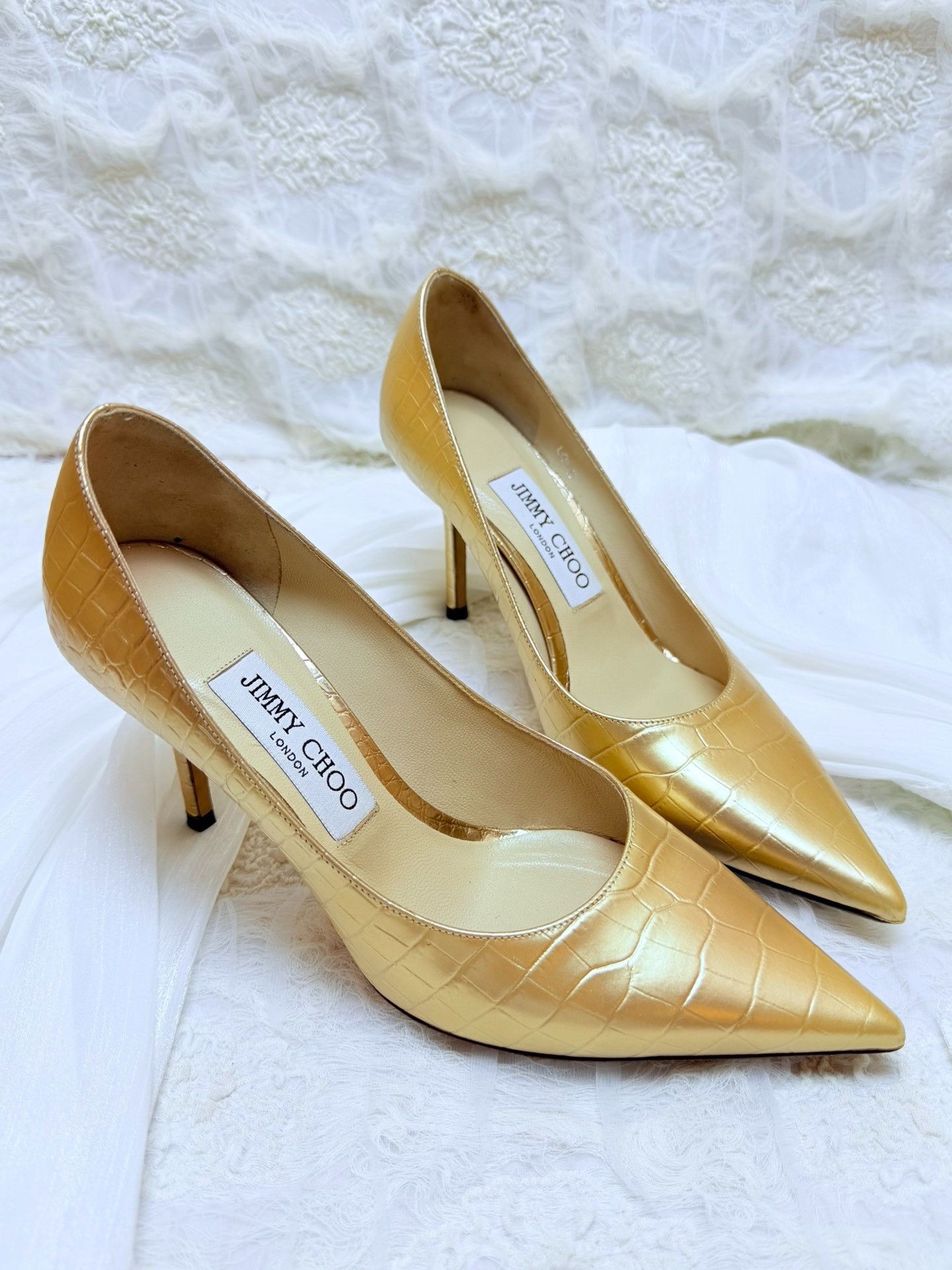 Jimmy Choo Jimmy Choo Gold Lowtop Sneakers us_6 Women Size US 6 / IT 36 - 2 Thumbnail