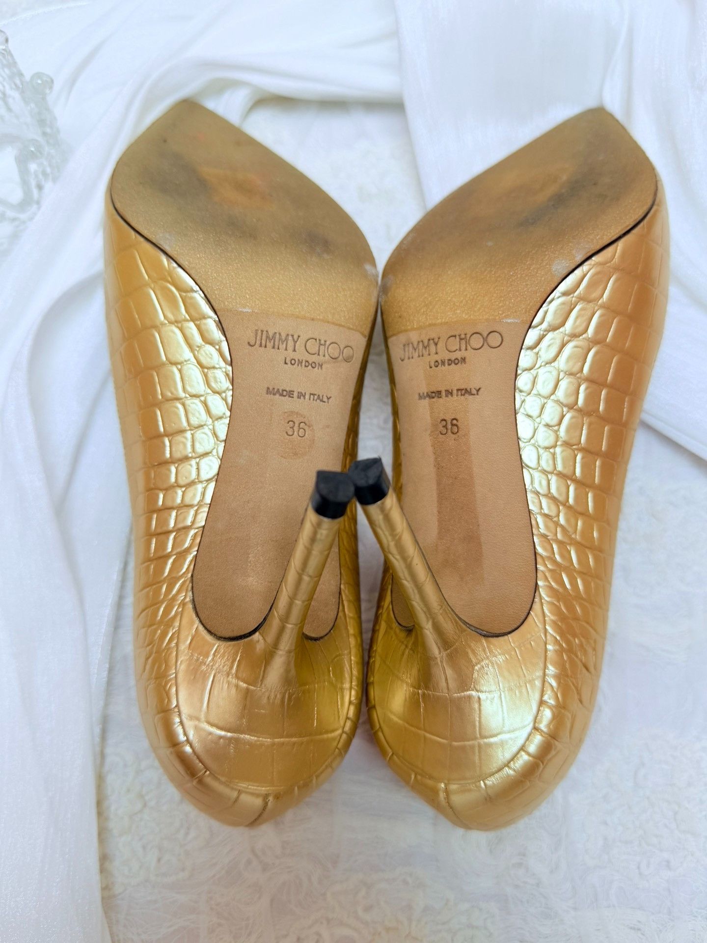 Jimmy Choo Jimmy Choo Gold Lowtop Sneakers us_6 Women Size US 6 / IT 36 - 5 Thumbnail