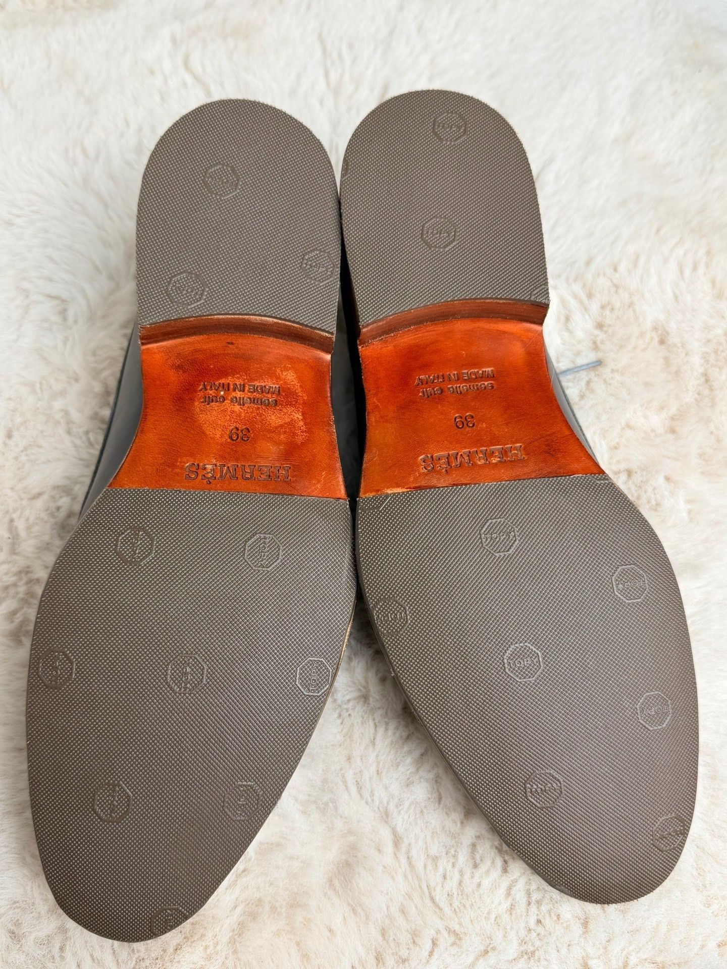 Hermes Hermes Leather Gray Lowtop Sneakers 6 Men Size US 6 / EU 39 - 7 Thumbnail