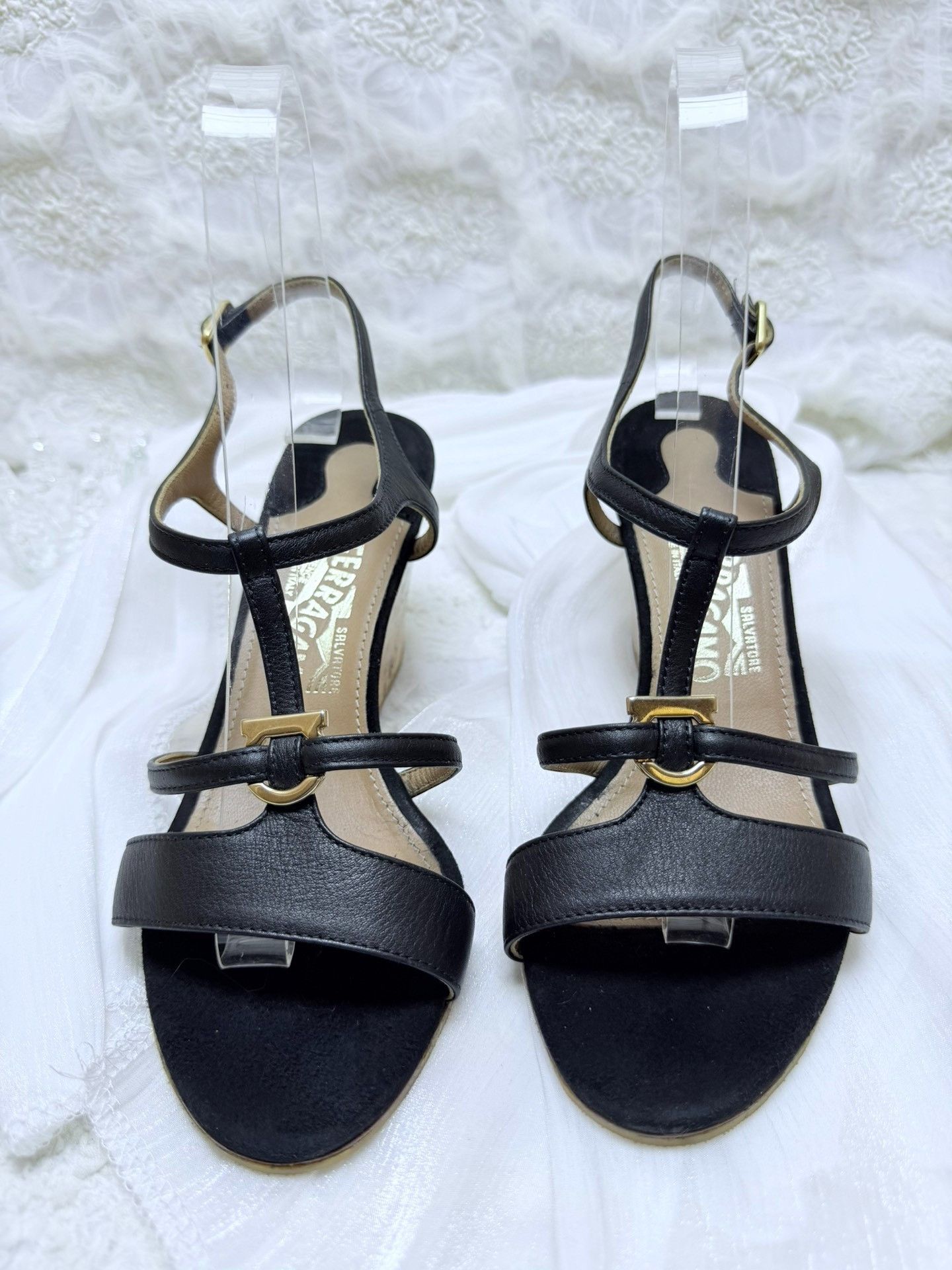 Salvatore Ferragamo Salvatore Ferragamo Black Sandals us_6 Women Size US 6 / IT 36 - 2 Thumbnail
