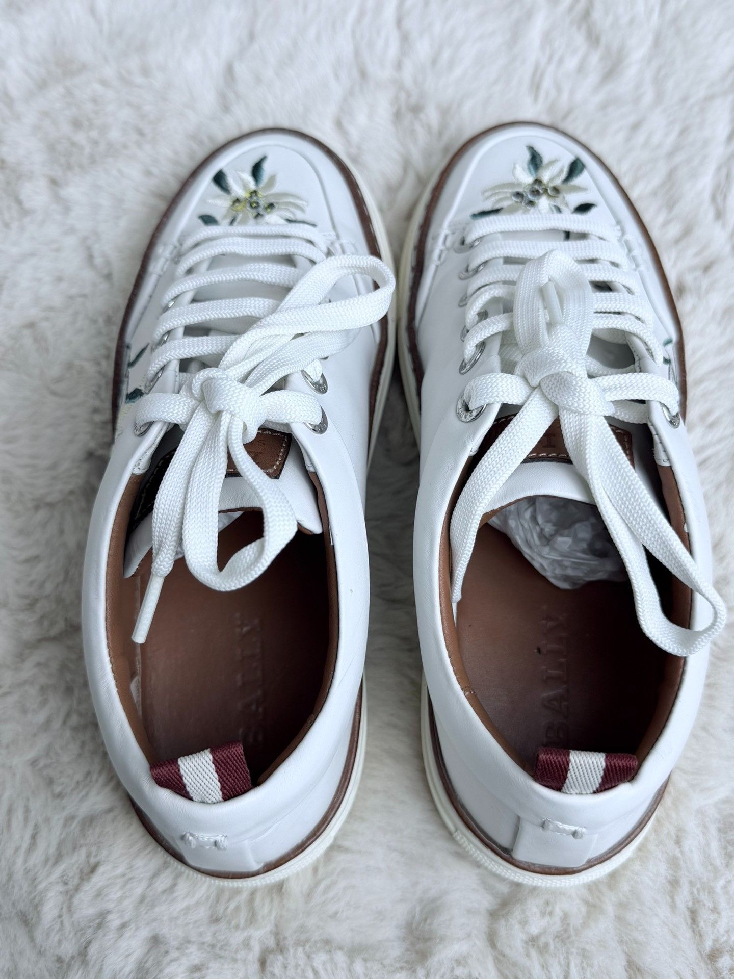 Bally Bally Leather Embroidered White Lowtop Sneakers us_5 Women Size US 5 / IT 35 - 4 Thumbnail