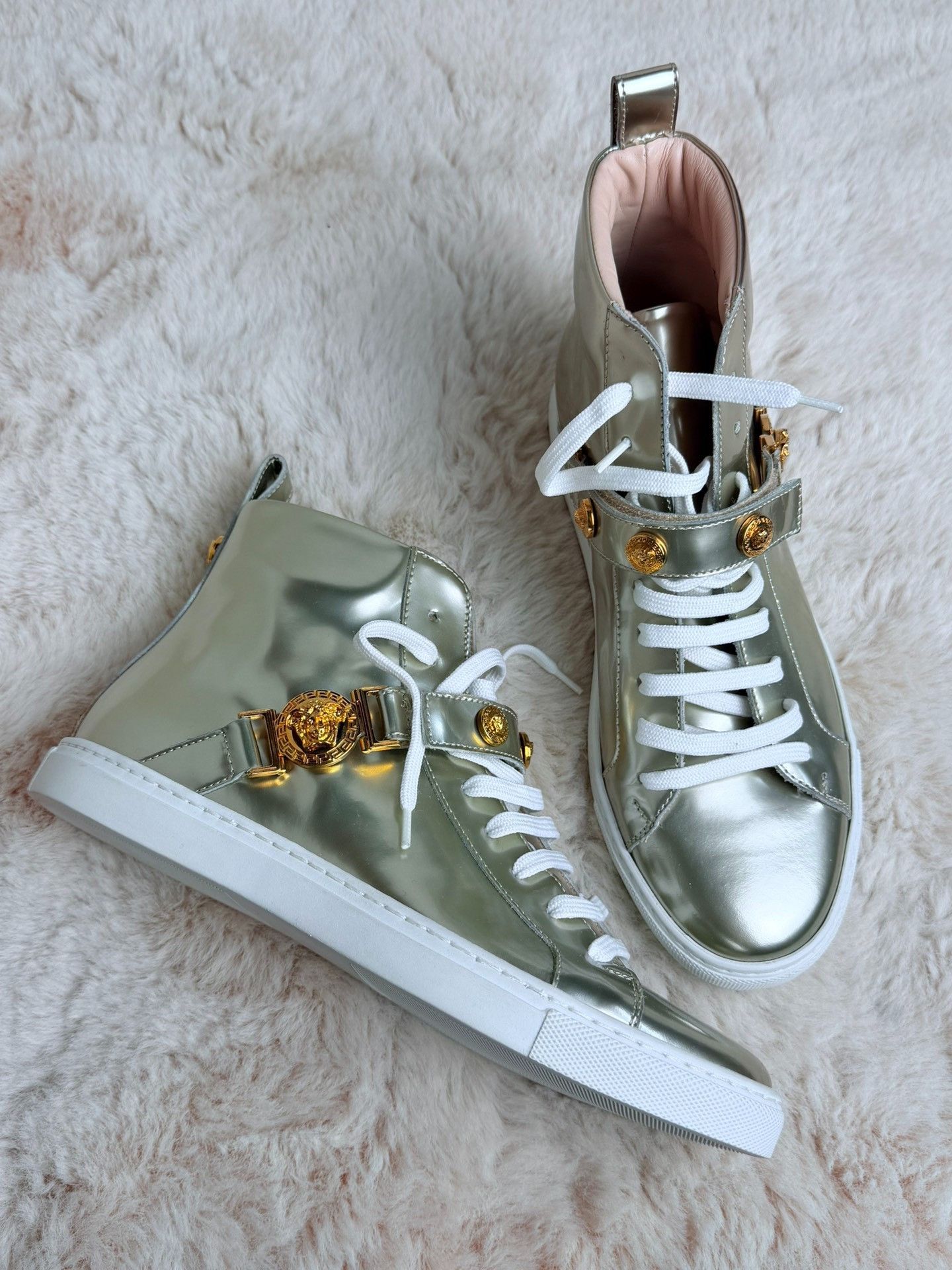 Versace Versace Patent White Hitop Sneakers us_7 Women Size US 7 / IT 37 - 2 Thumbnail