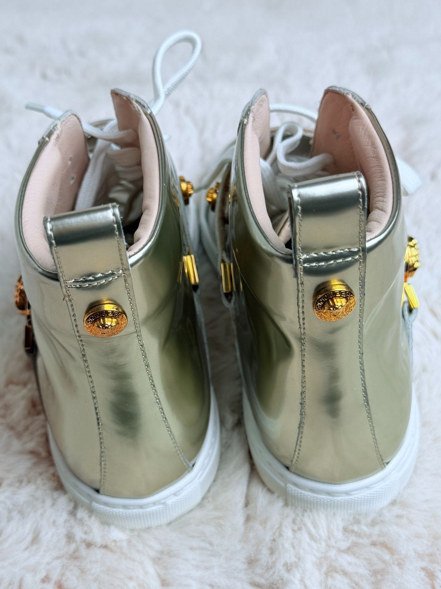 Versace Versace Patent White Hitop Sneakers us_7 Women Size US 7 / IT 37 - 4 Thumbnail
