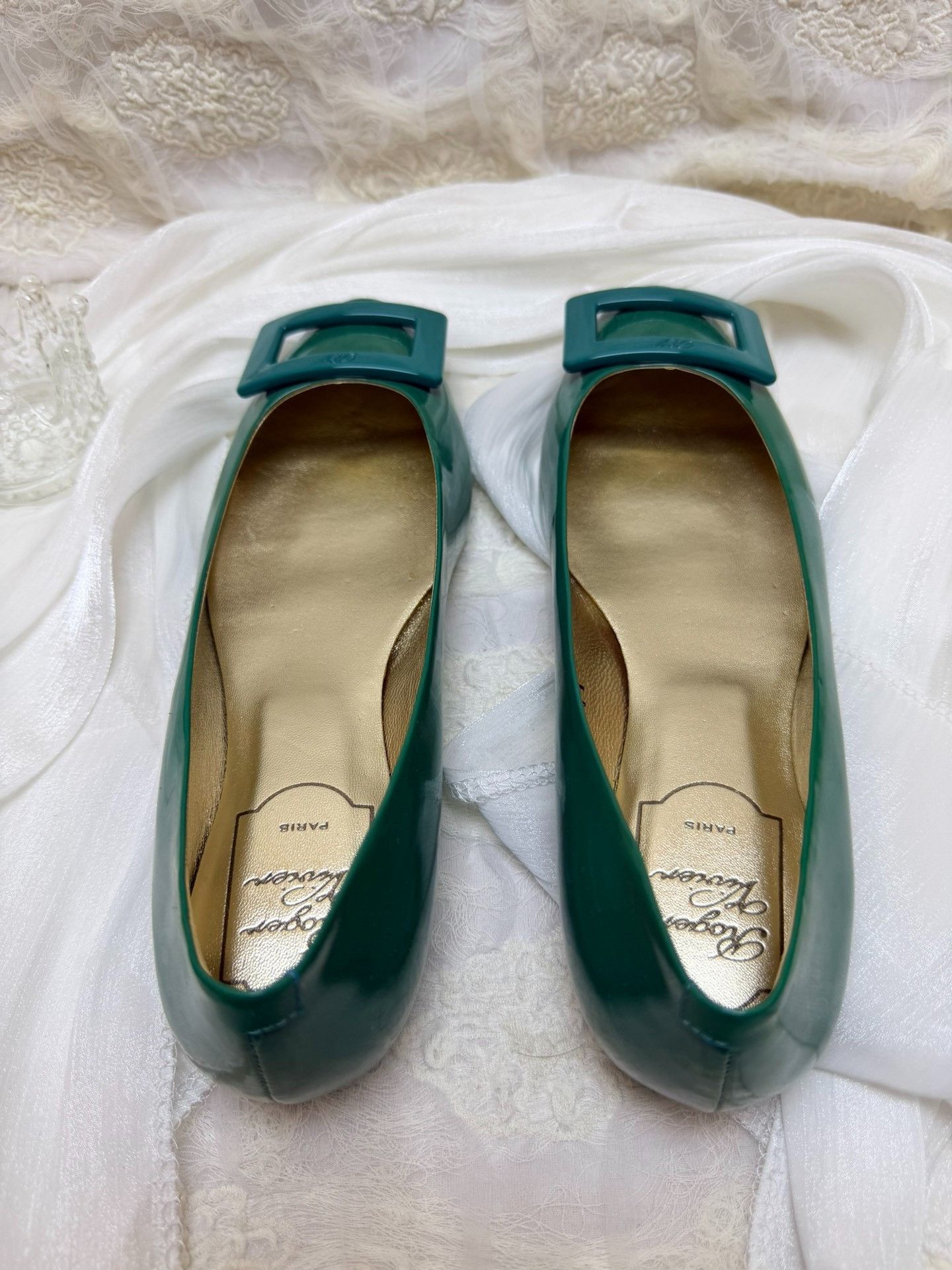 Roger Vivier Roger Vivier Retro Green Lowtop Sneakers us_7-5 Women Size US 7.5 / IT 37.5 - 4 Thumbnail