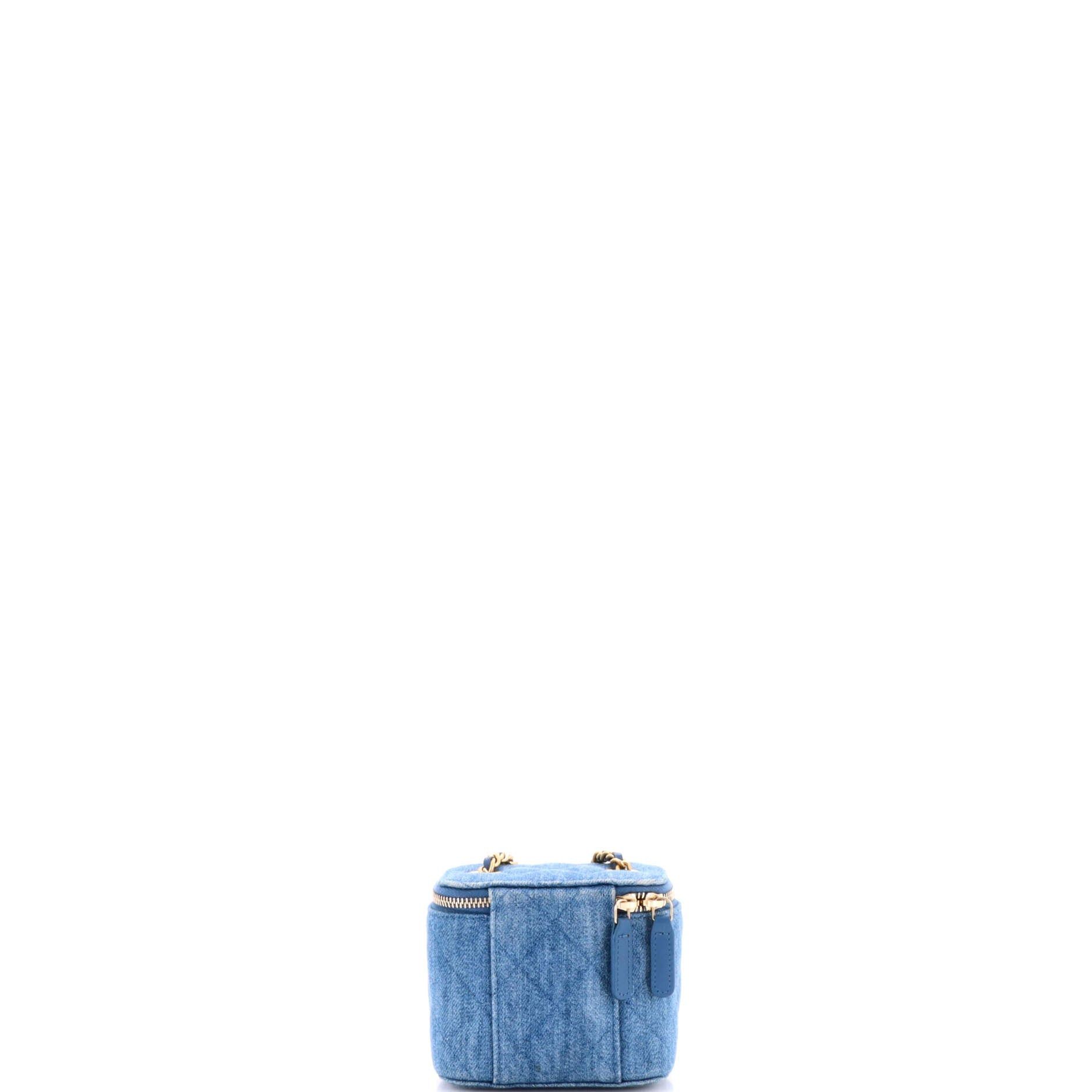 Chanel Pearl Crush Vanity Case with Chain Size ONE SIZE - 3 Thumbnail