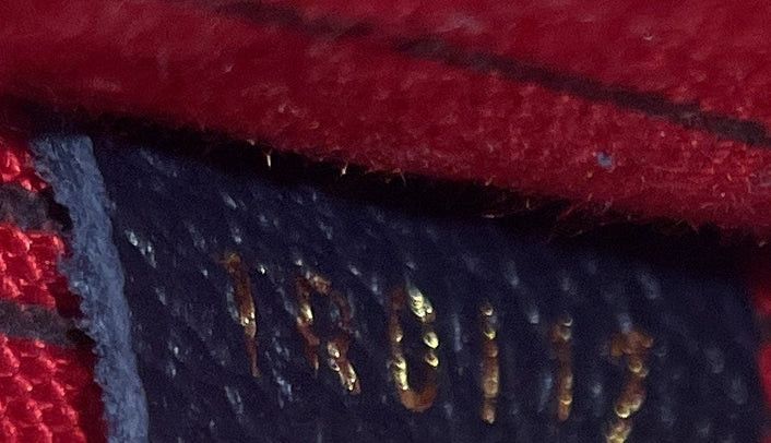 Louis Vuitton Montaigne Handbag Size ONE SIZE - 7 Thumbnail