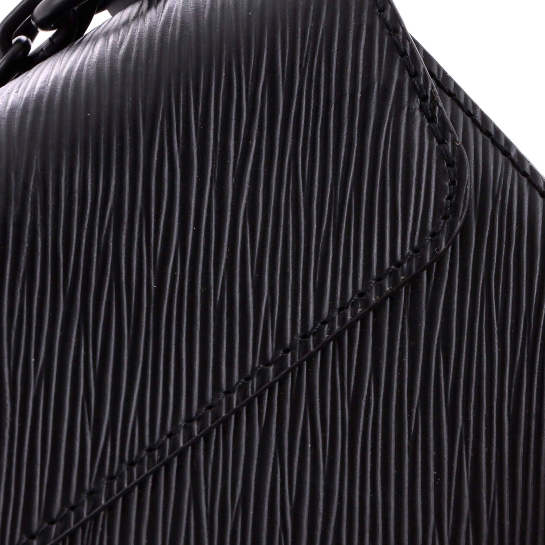 Louis Vuitton Braided Chain Twist Bag Size ONE SIZE - 8 Thumbnail