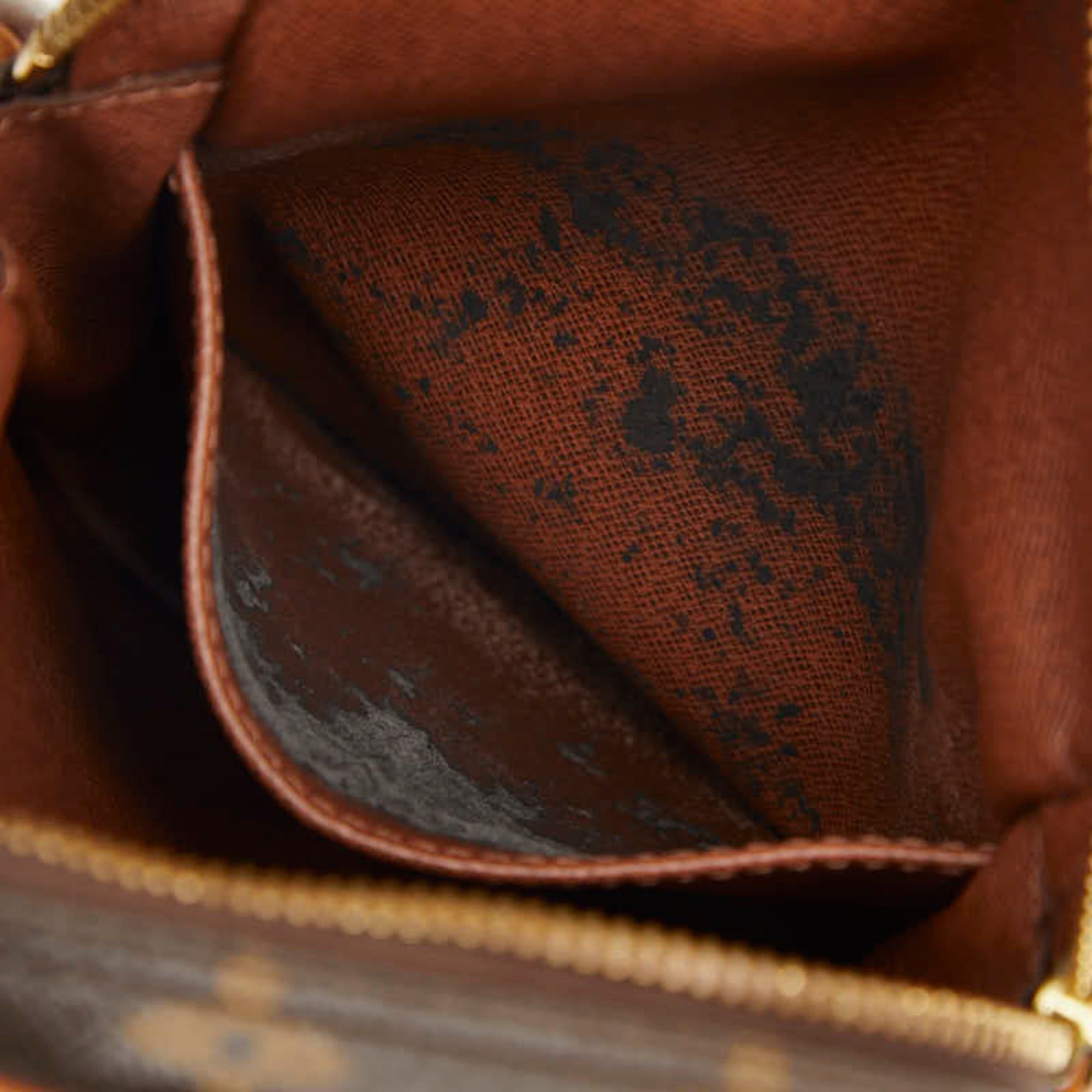 Louis Vuitton Louis Vuitton Monogram Danube Crossbody Shoulder Bag M45266 Brown Leather Women's LOUIS VUITTON Size ONE SIZE - 10 Thumbnail