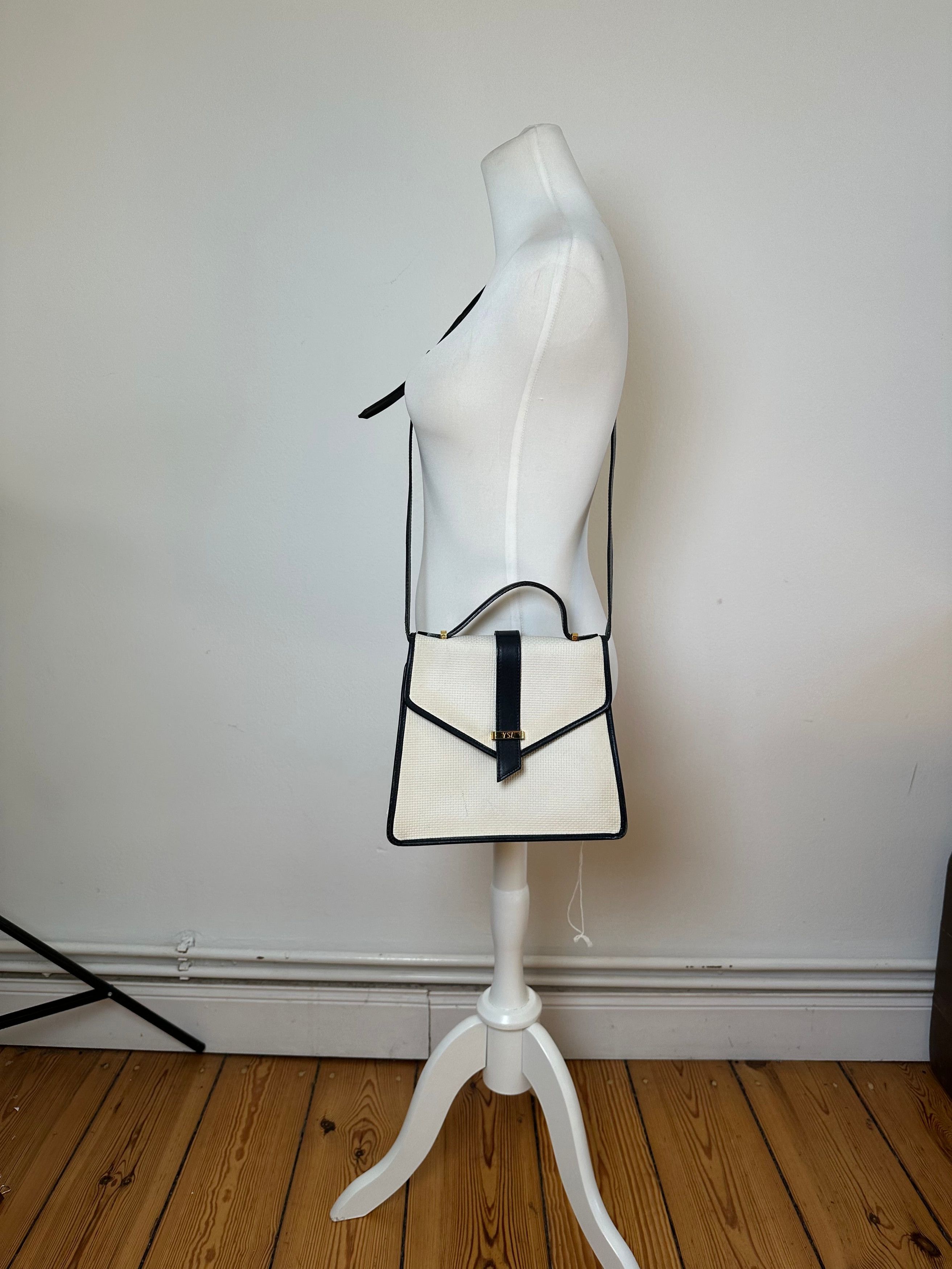 Other Vintage Yves Saint Laurent 2Way Canvas Leather Flap Bag Whit Size ONE SIZE - 4 Thumbnail