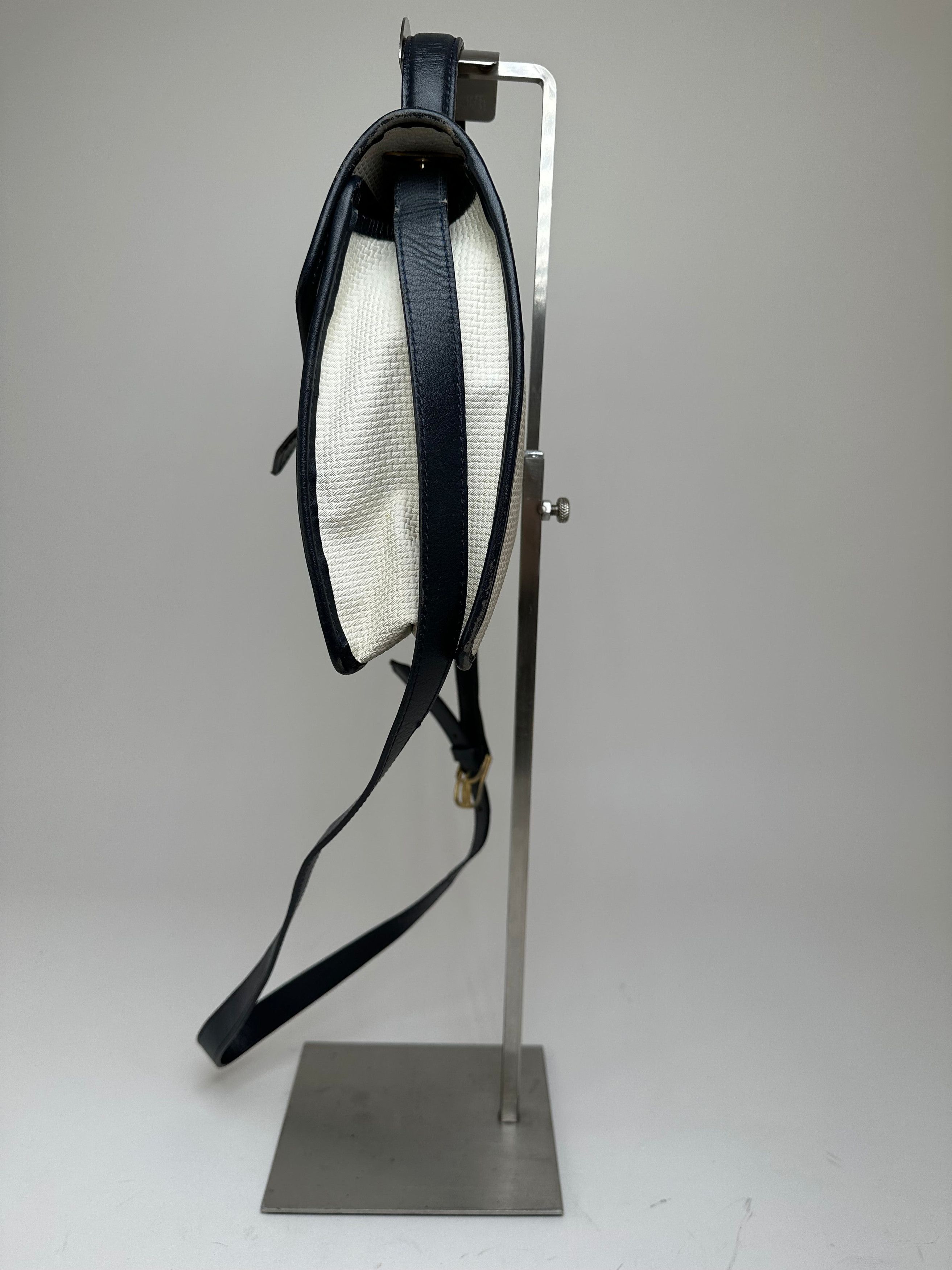 Other Vintage Yves Saint Laurent 2Way Canvas Leather Flap Bag Whit Size ONE SIZE - 10 Thumbnail