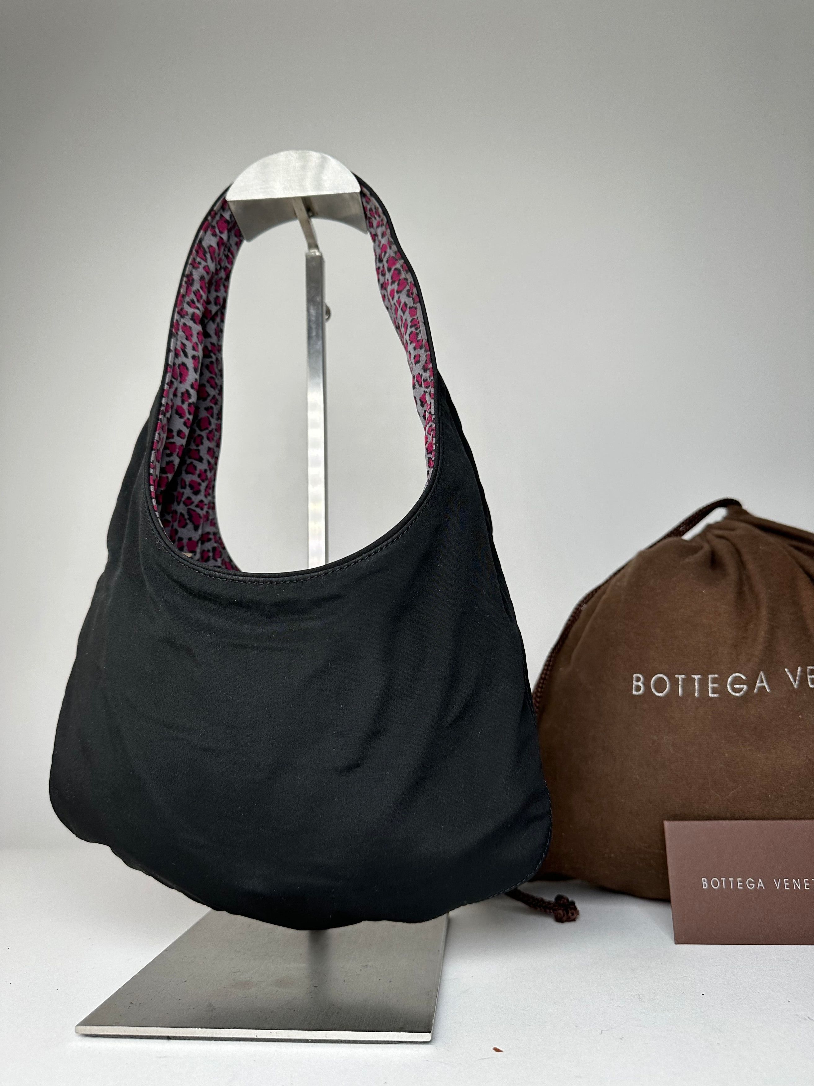 Bottega Veneta Vintage Reversible Nylon Hobo Bag Leopard Pink Black Size ONE SIZE - 6 Thumbnail