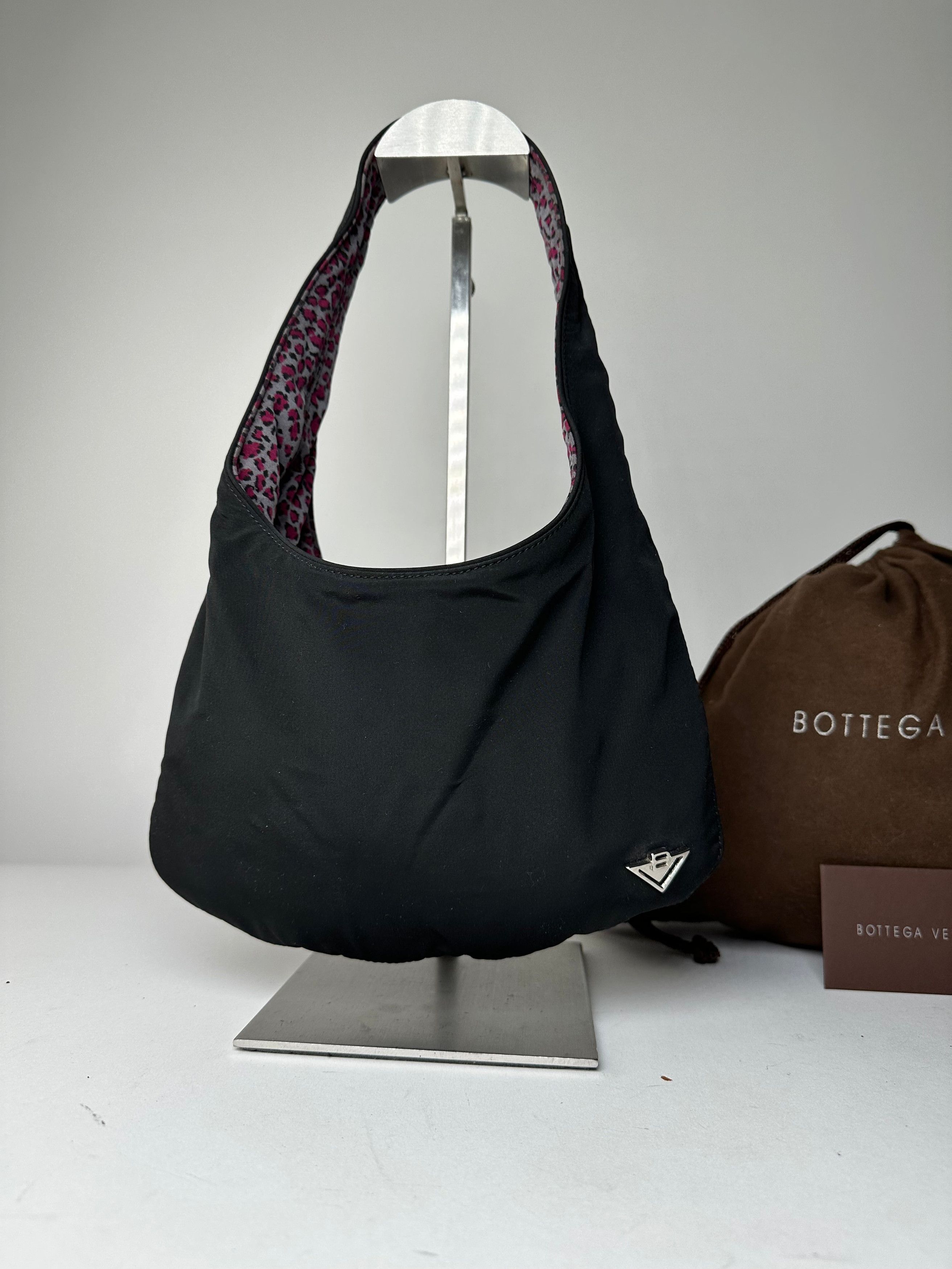 Bottega Veneta Vintage Reversible Nylon Hobo Bag Leopard Pink Black Size ONE SIZE - 8 Thumbnail