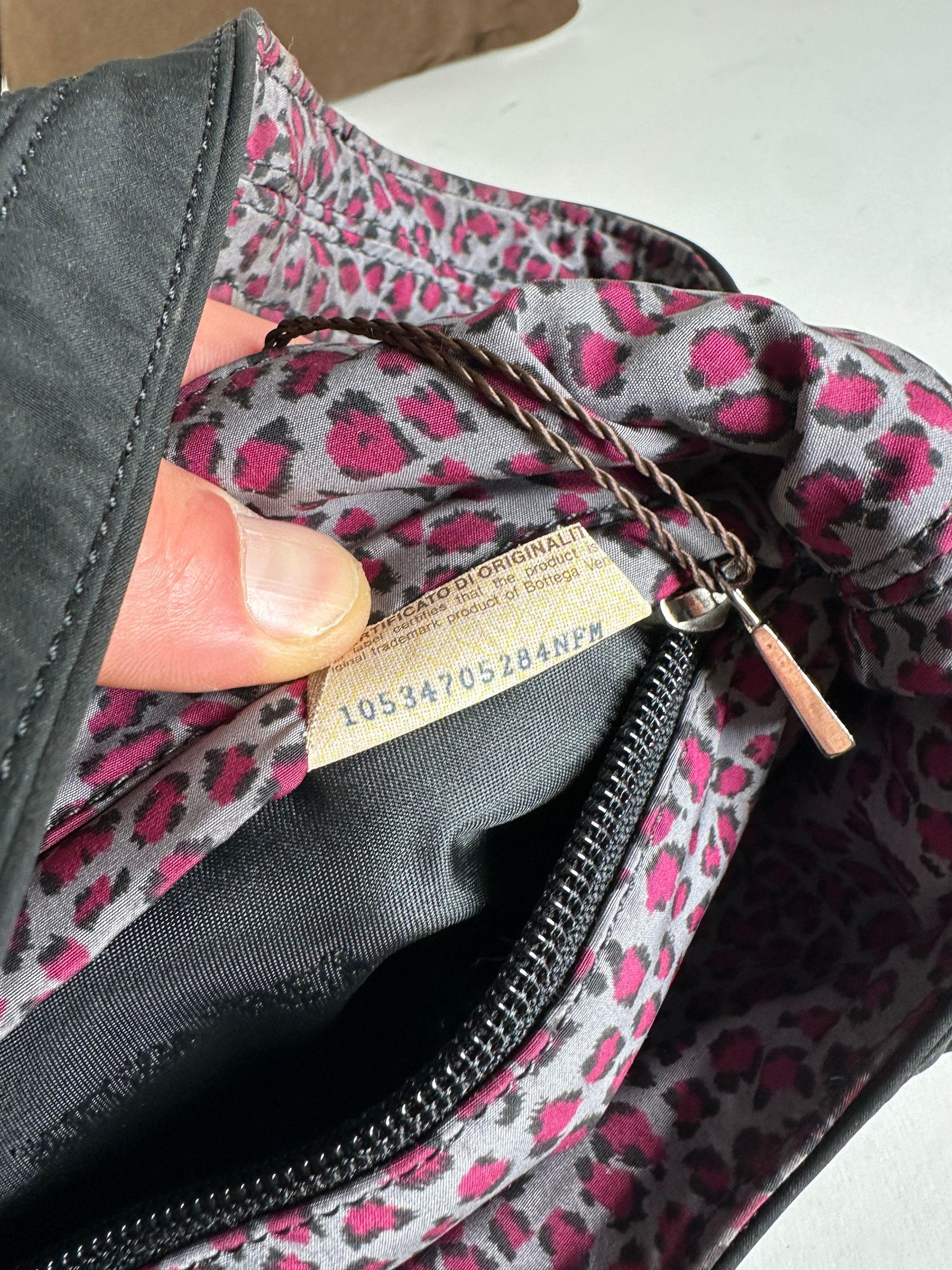 Bottega Veneta Vintage Reversible Nylon Hobo Bag Leopard Pink Black Size ONE SIZE - 4 Thumbnail