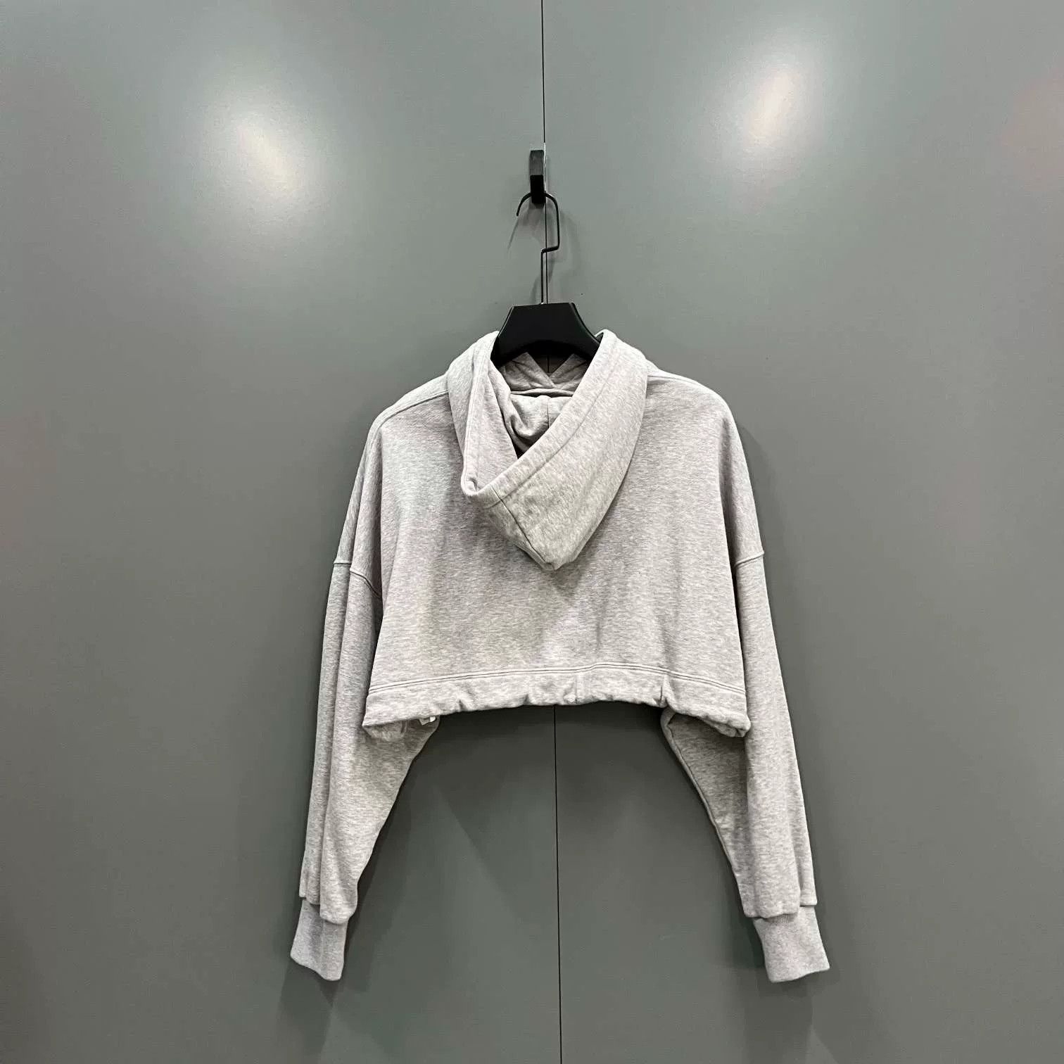 Louis Vuitton Louis Vuitton Gray Cropped Hoodie Size XXS / US 00 / IT 34 - 2 Thumbnail