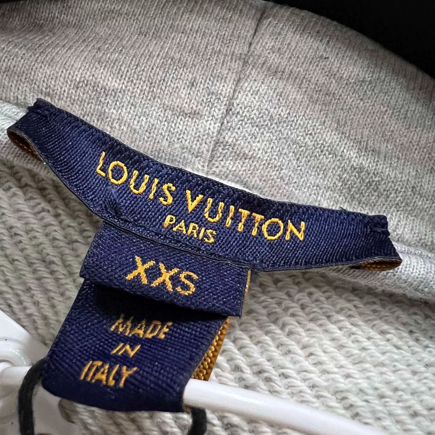 Louis Vuitton Louis Vuitton Gray Cropped Hoodie Size XXS / US 00 / IT 34 - 6 Thumbnail