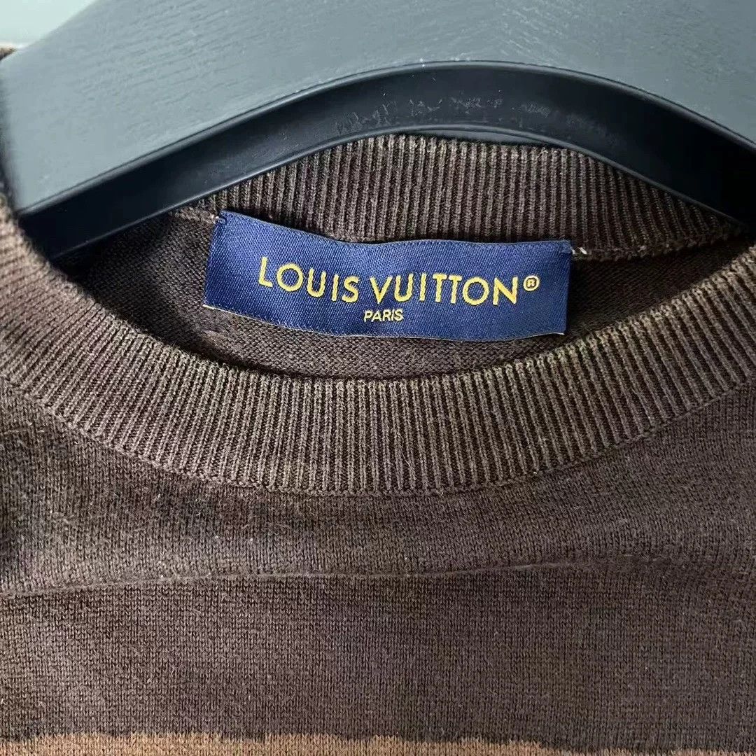 Louis Vuitton Louis Vuitton TRUNK Graphic Knit T-Shirt Size US L / EU 52-54 / 3 - 3 Thumbnail