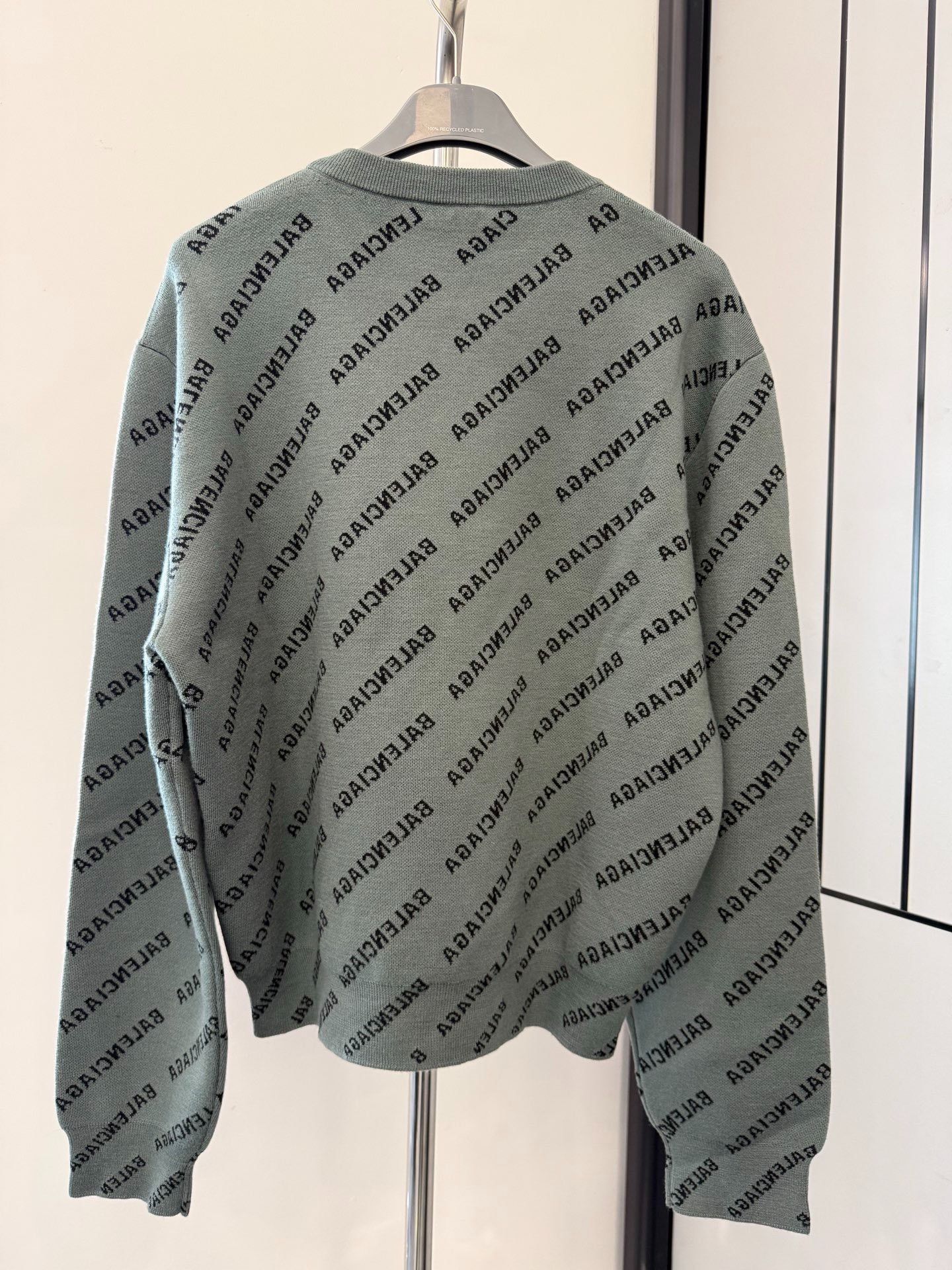 Balenciaga Balenciaga Logo All-Over Print Sweater Size M / US 6-8 / IT 42-44 - 6 Thumbnail