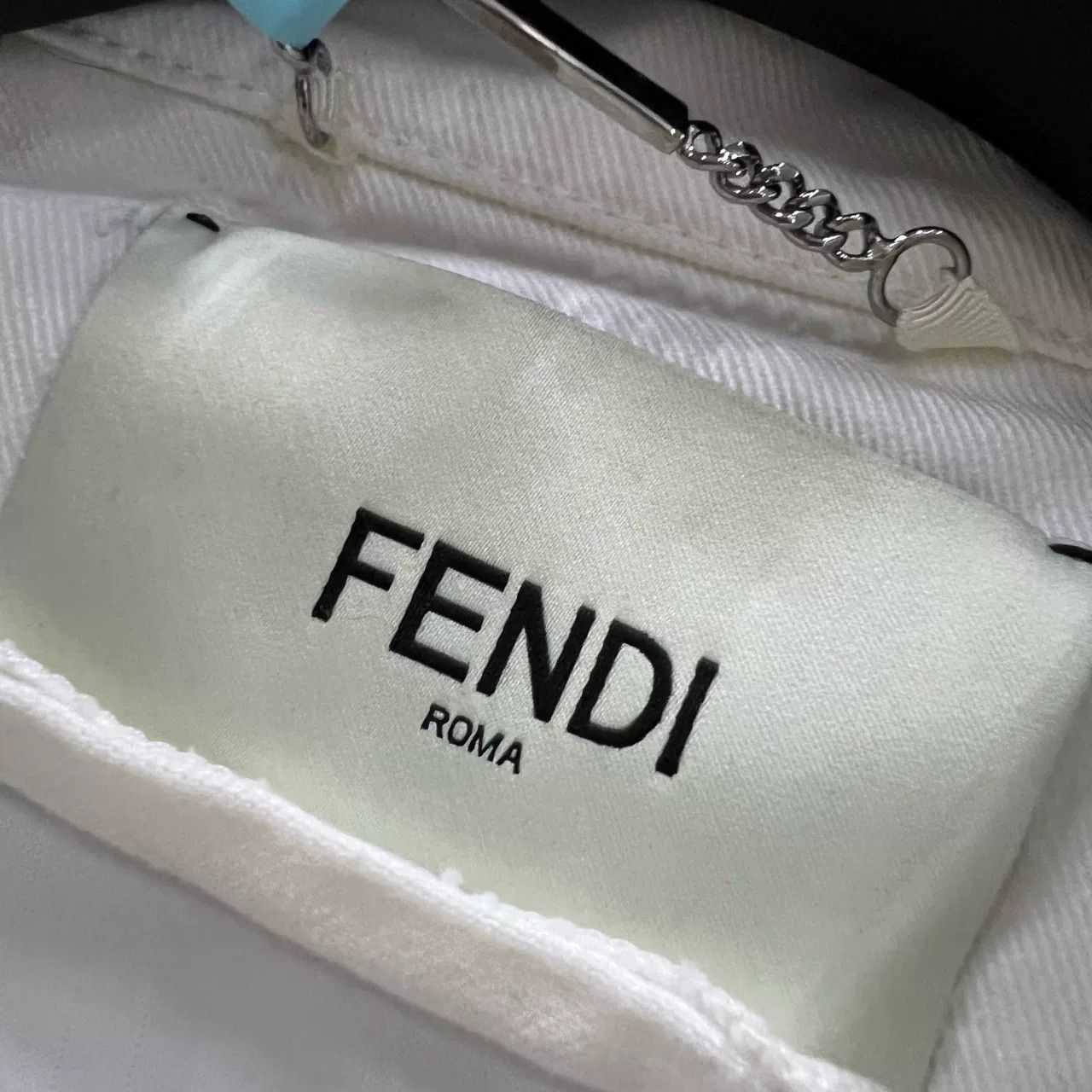 Fendi Fendi White Sequin Logo Cropped Denim Jacket Size S / US 4 / IT 40 - 4 Thumbnail