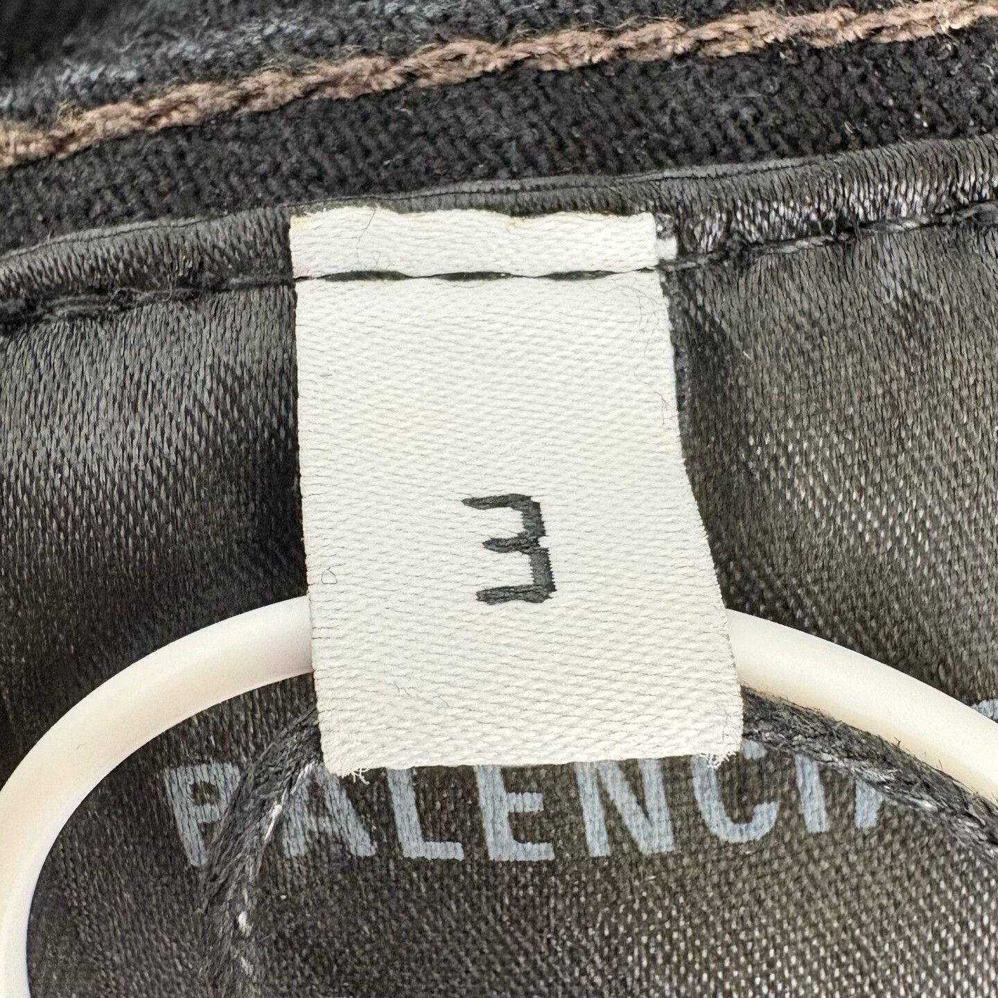 Balenciaga BALENCIAGA Graffiti Logo Denim Jacket Size US L / EU 52-54 / 3 - 3 Thumbnail