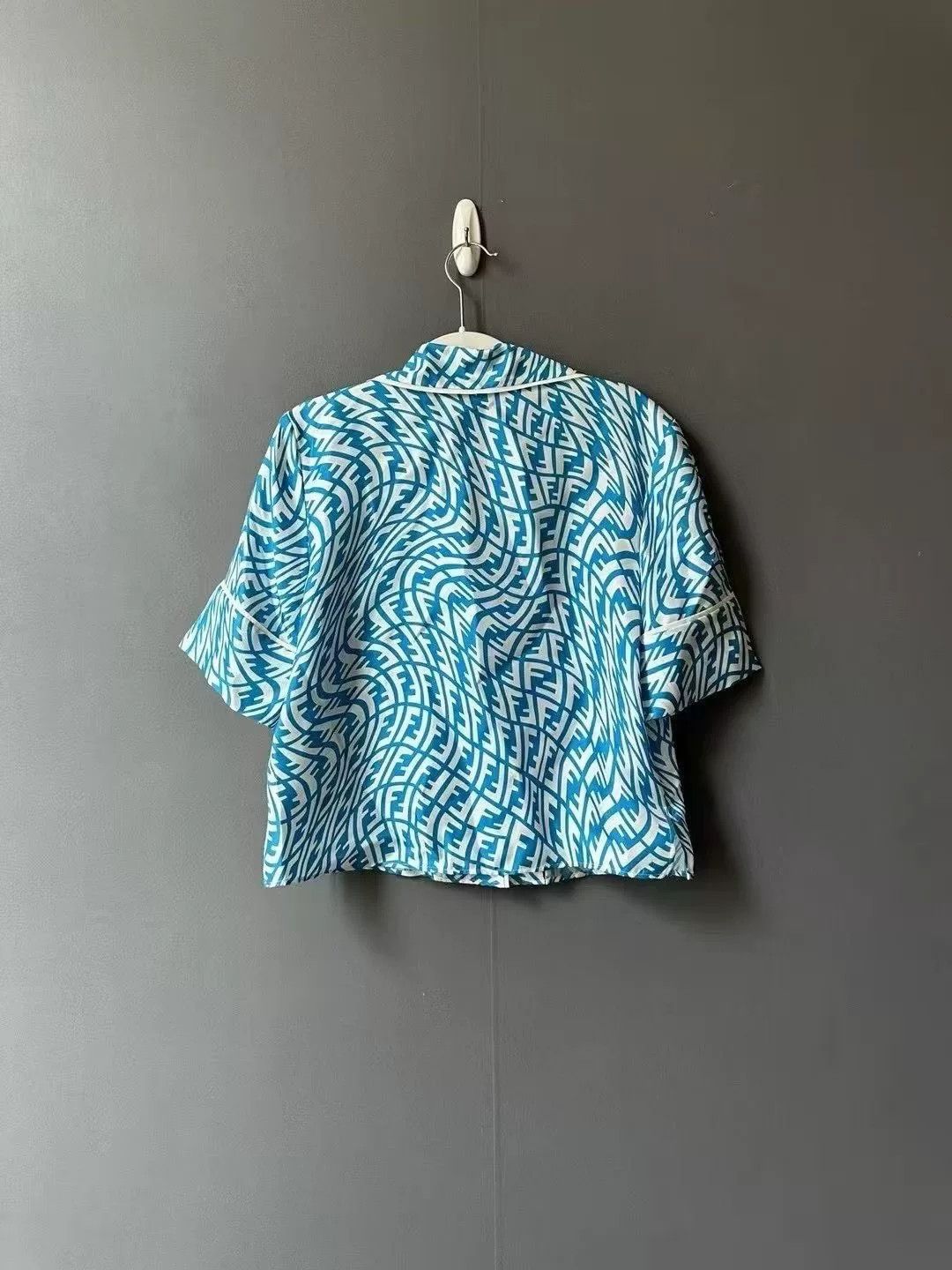 Fendi Fendi Blue White Printed Cropped Shirt Size XS / US 0-2 / IT 36-38 - 2 Thumbnail