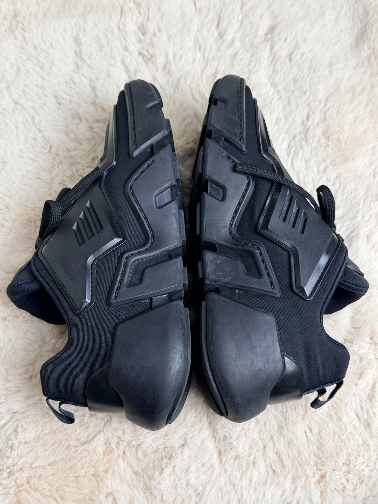Prada Prada Lowtop Sneakers 6 Men Size US 6 / EU 39 - 5 Thumbnail