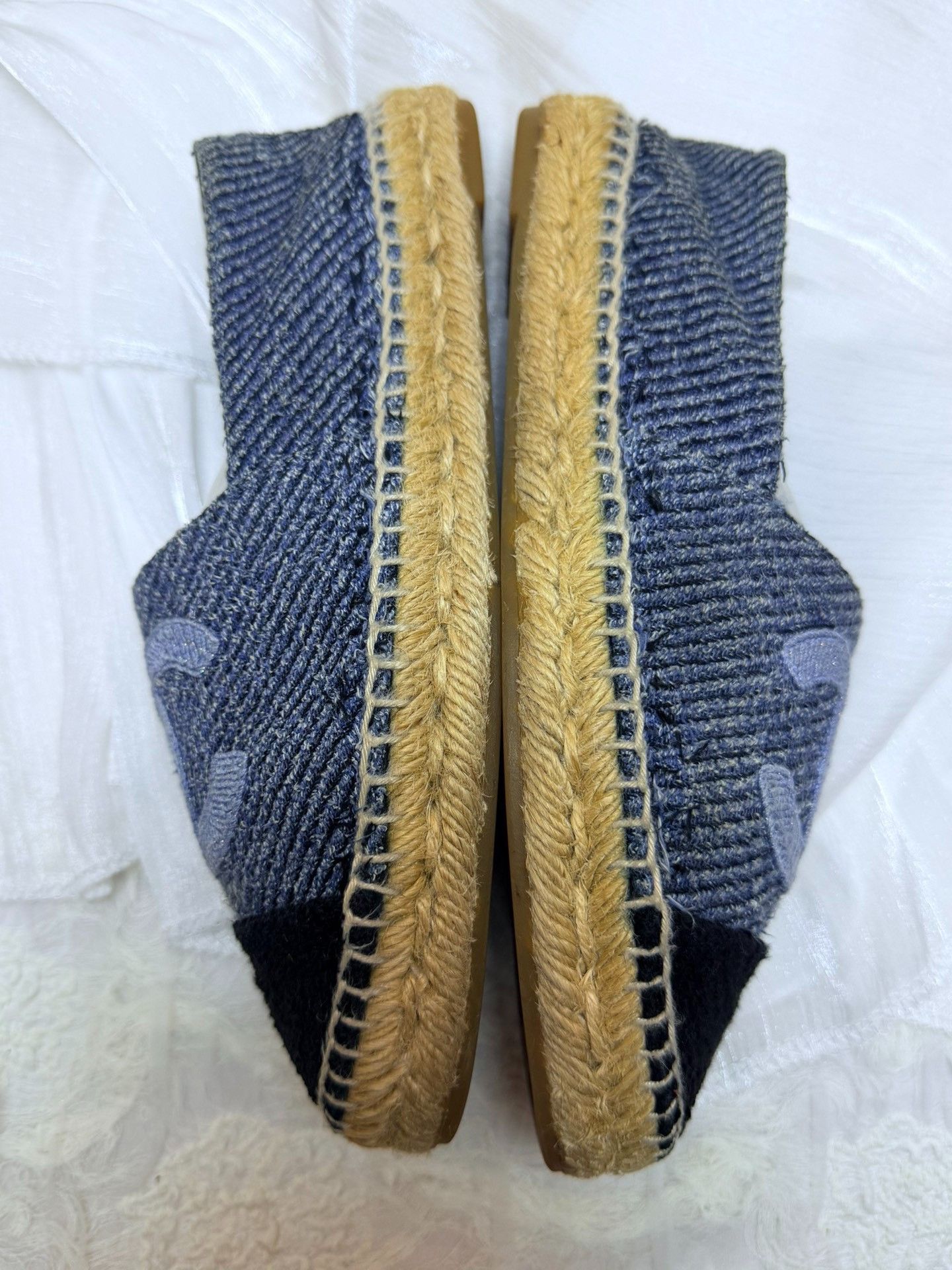 Chanel Chanel Denim Embroidered Blue Lowtop Sneakers us_9 Women Size US 9 / IT 39 - 6 Thumbnail