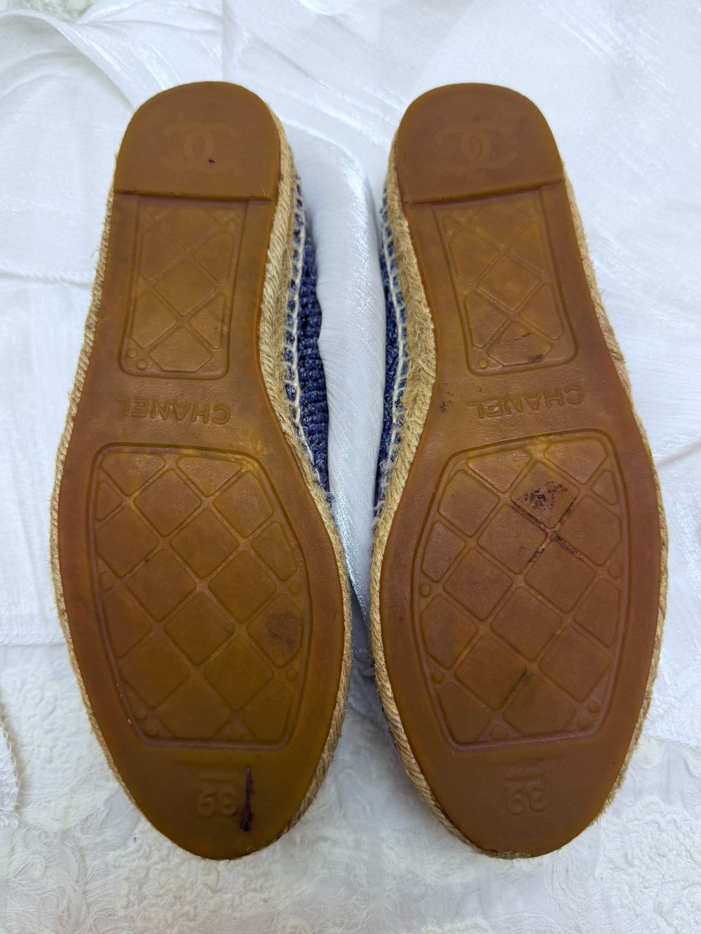 Chanel Chanel Denim Embroidered Blue Lowtop Sneakers us_9 Women Size US 9 / IT 39 - 7 Thumbnail