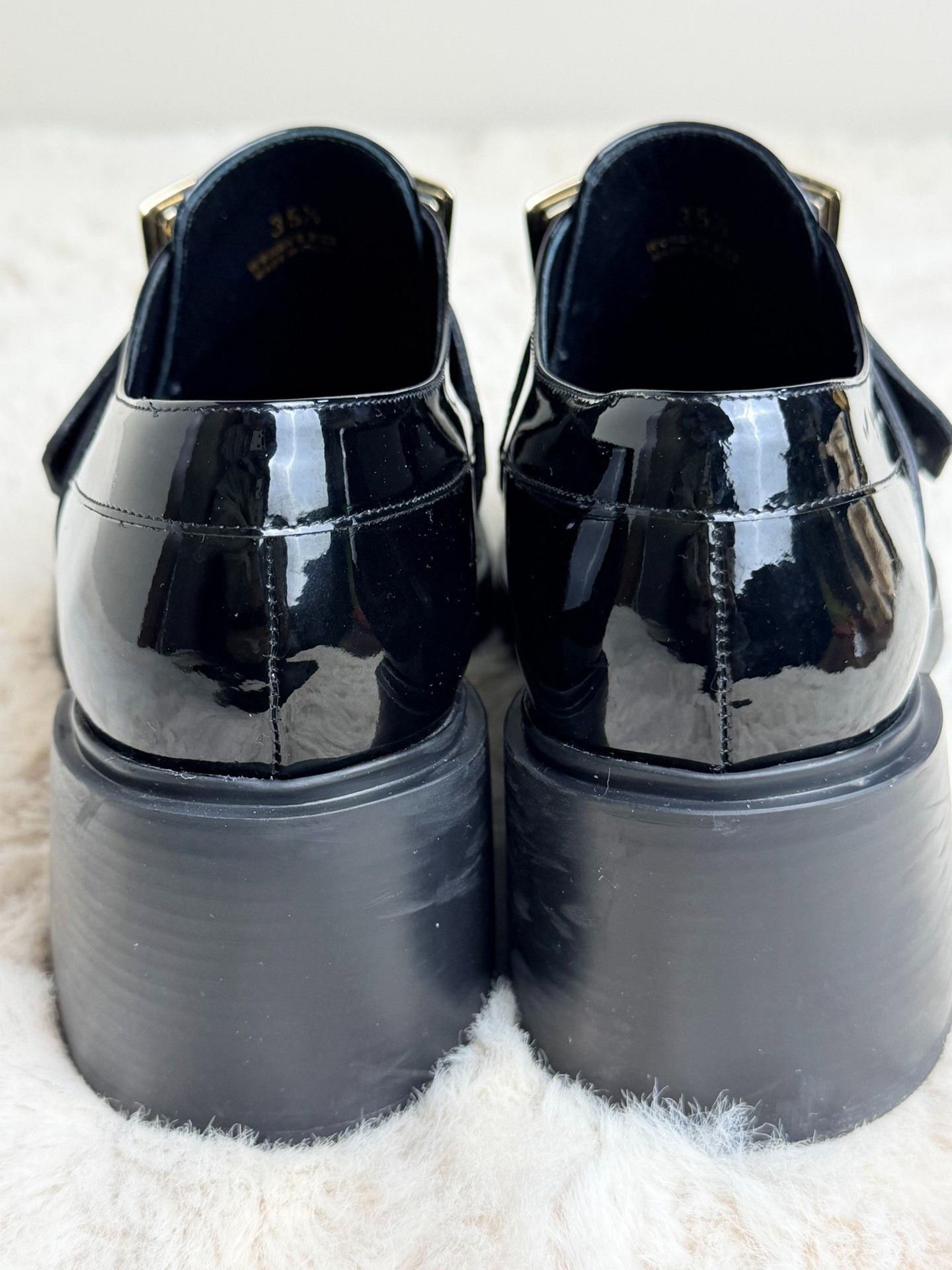 Roger Vivier Roger Vivier Retro Black Lowtop Sneakers us_5-5 Women Size US 5.5 / IT 35.5 - 4 Thumbnail
