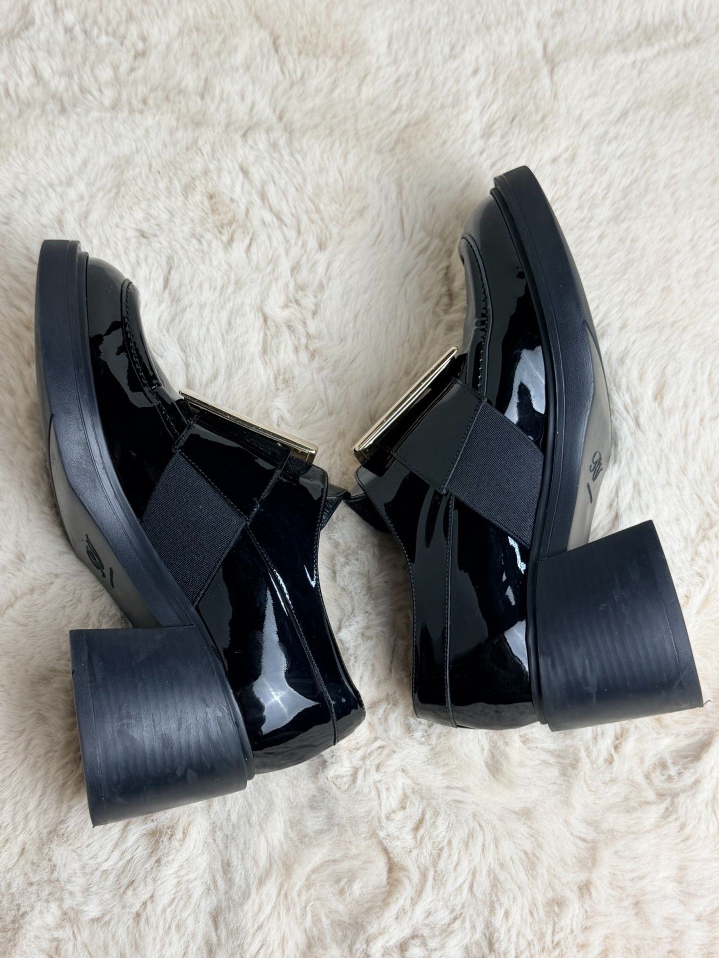 Roger Vivier Roger Vivier Retro Black Lowtop Sneakers us_5-5 Women Size US 5.5 / IT 35.5 - 5 Thumbnail