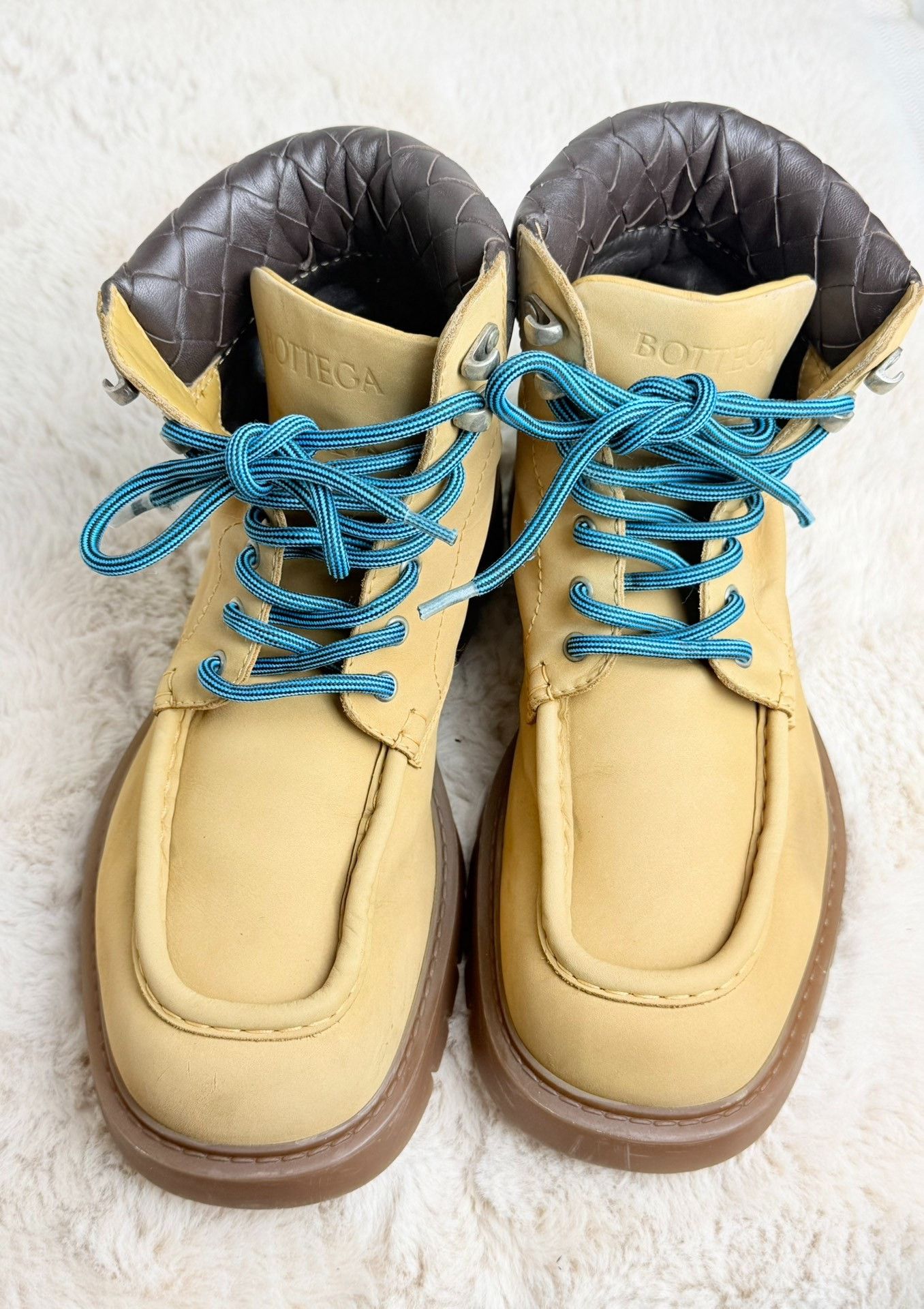 Bottega Veneta Bottega Veneta Leather Yellow Hitop Sneakers 9 Men Size US 9 / EU 42 - 2 Thumbnail