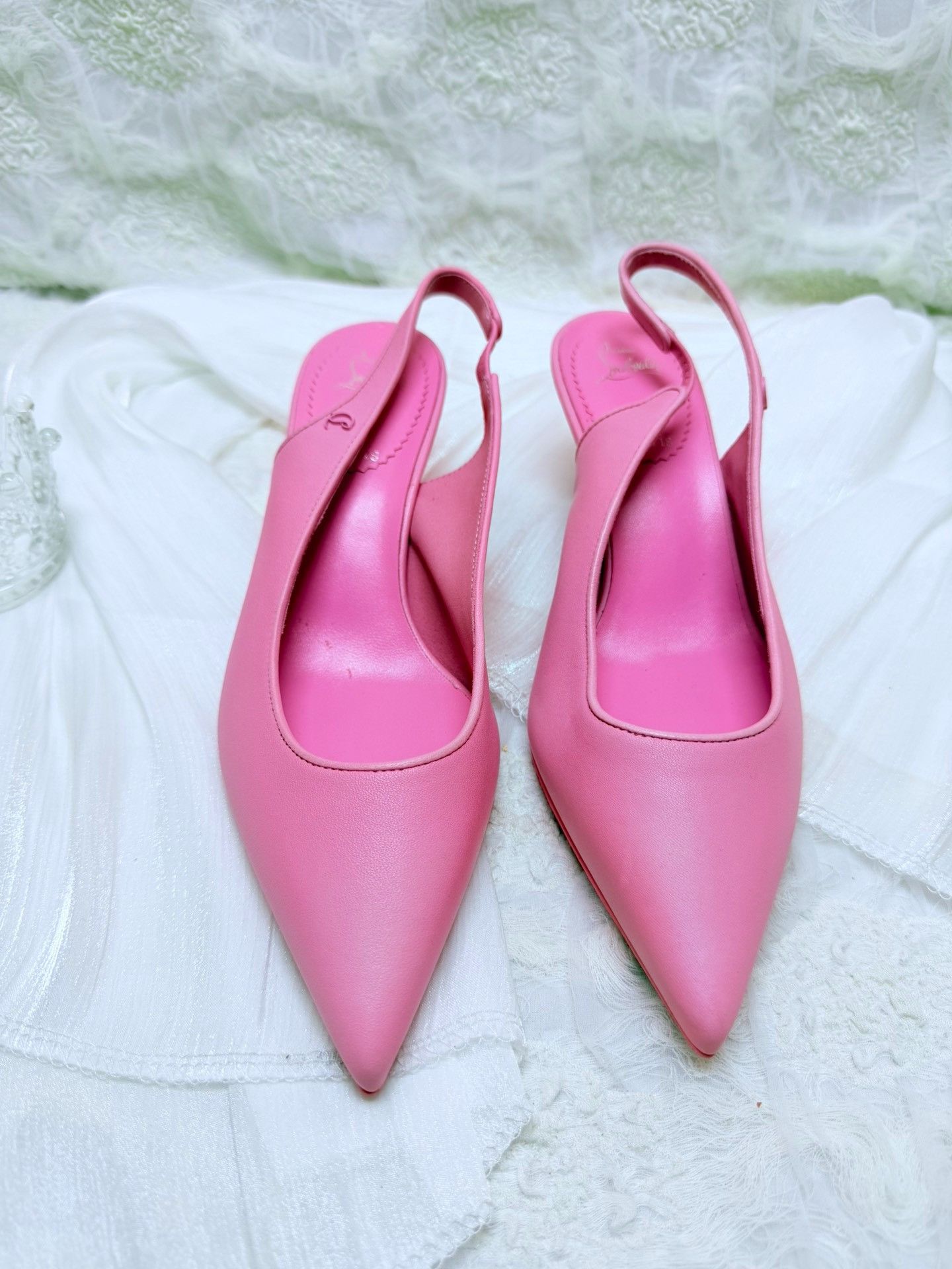 Christian Louboutin Christian Louboutin Pink Lowtop Sneakers us_6 Women Size US 6 / IT 36 - 3 Thumbnail