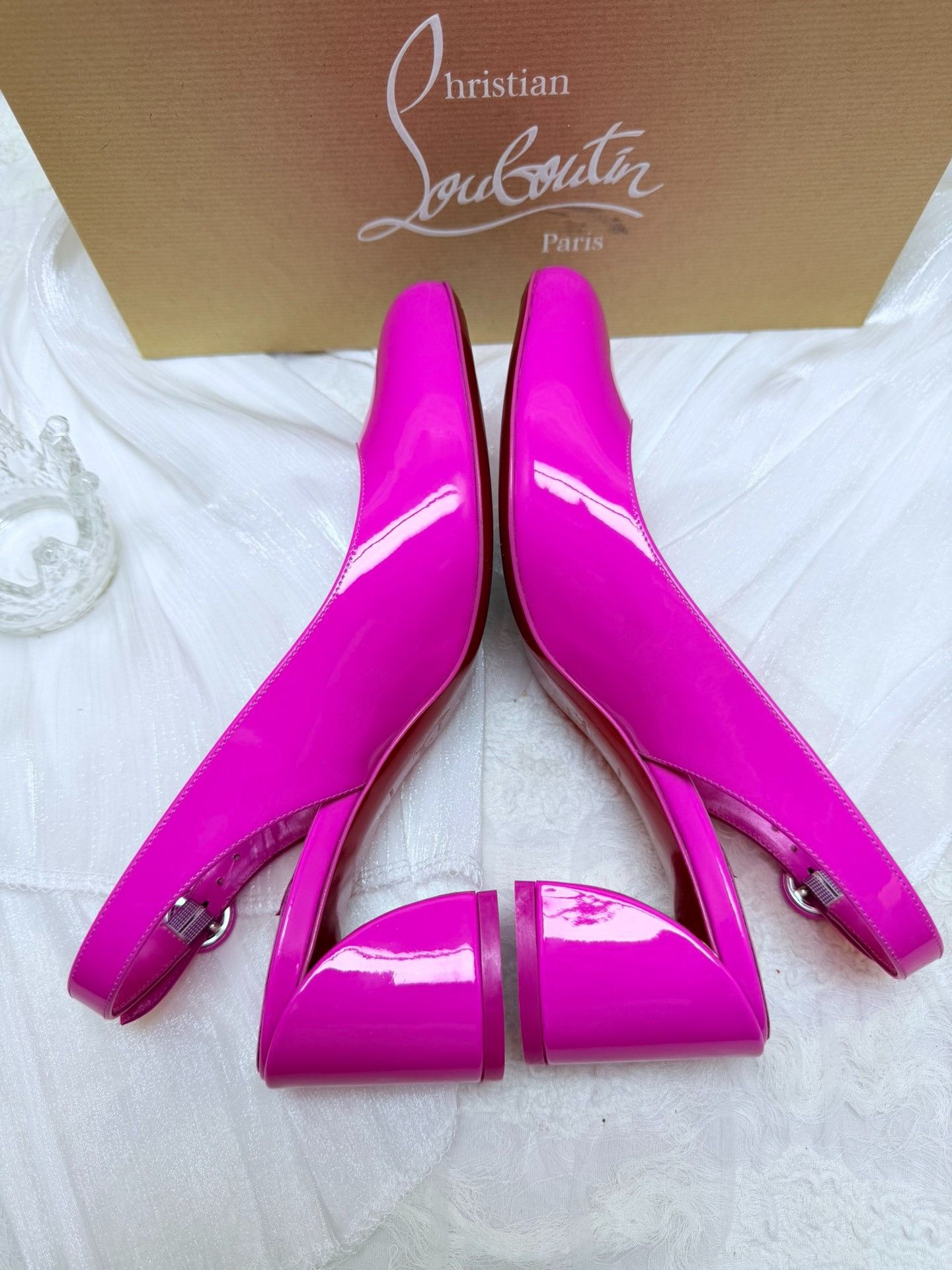 Christian Louboutin Christian Louboutin Patent Pink Lowtop Sneakers us_6 Women Size US 6 / IT 36 - 5 Thumbnail