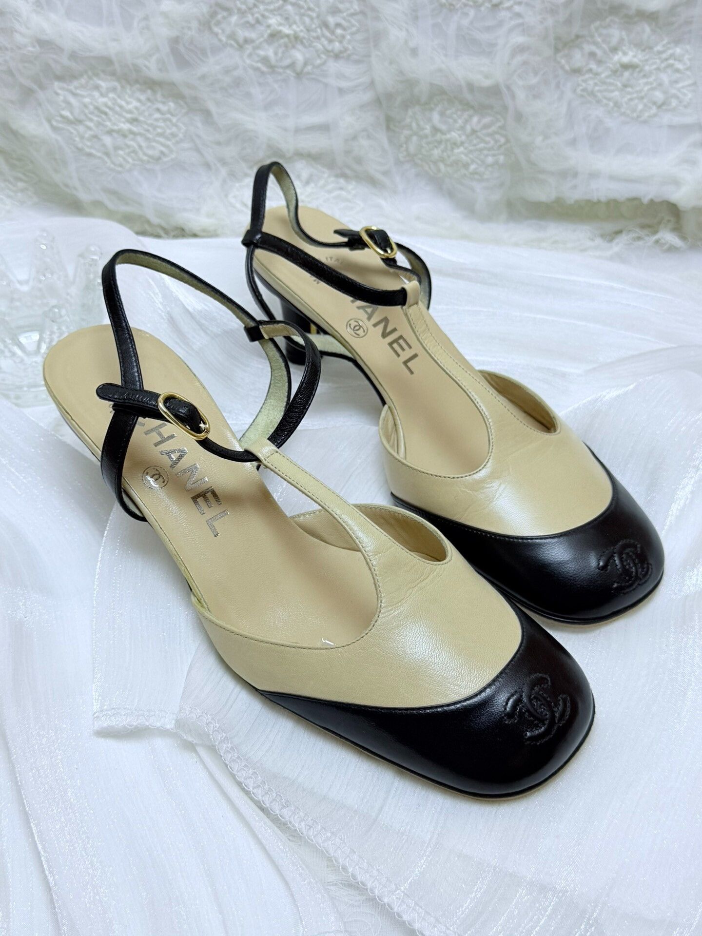 Chanel Chanel Multi Sandals us_5 Women Size US 5 / IT 35 - 2 Thumbnail