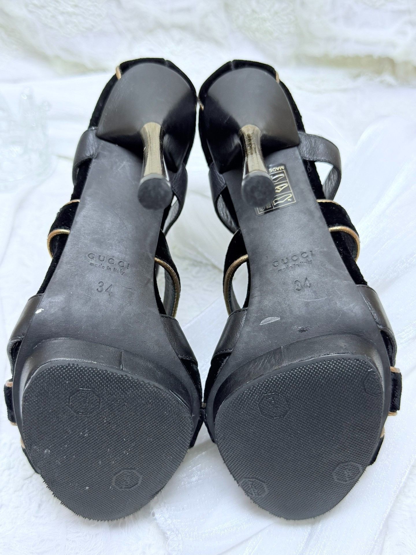Gucci Gucci Velvet Gold Sandals it_34 Women Size US 4 / IT 34 - 5 Thumbnail