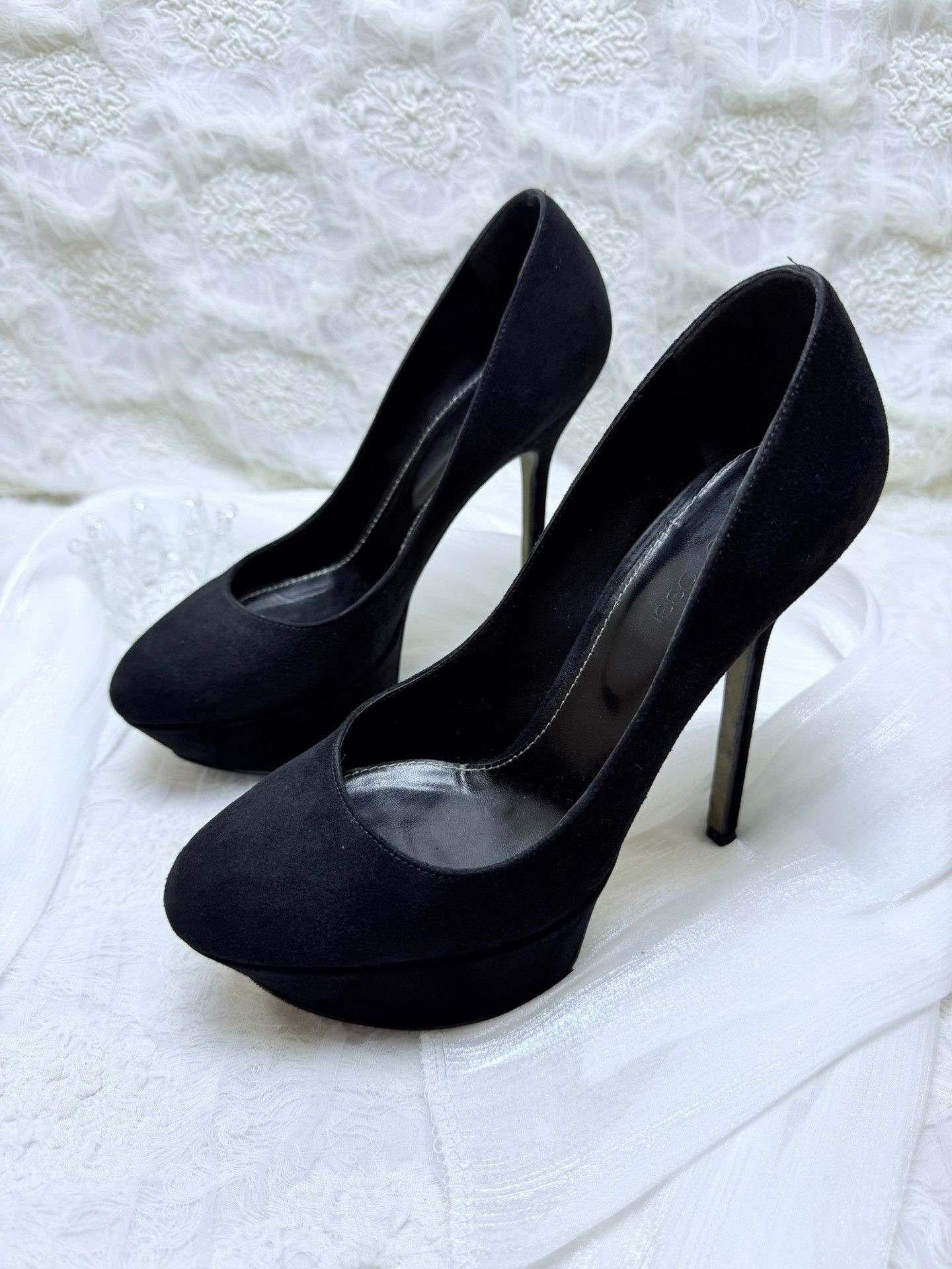 Sergio Rossi Sergio Rossi Waterproof Black Lowtop Sneakers us_6 Women Size US 6 / IT 36 - 2 Thumbnail