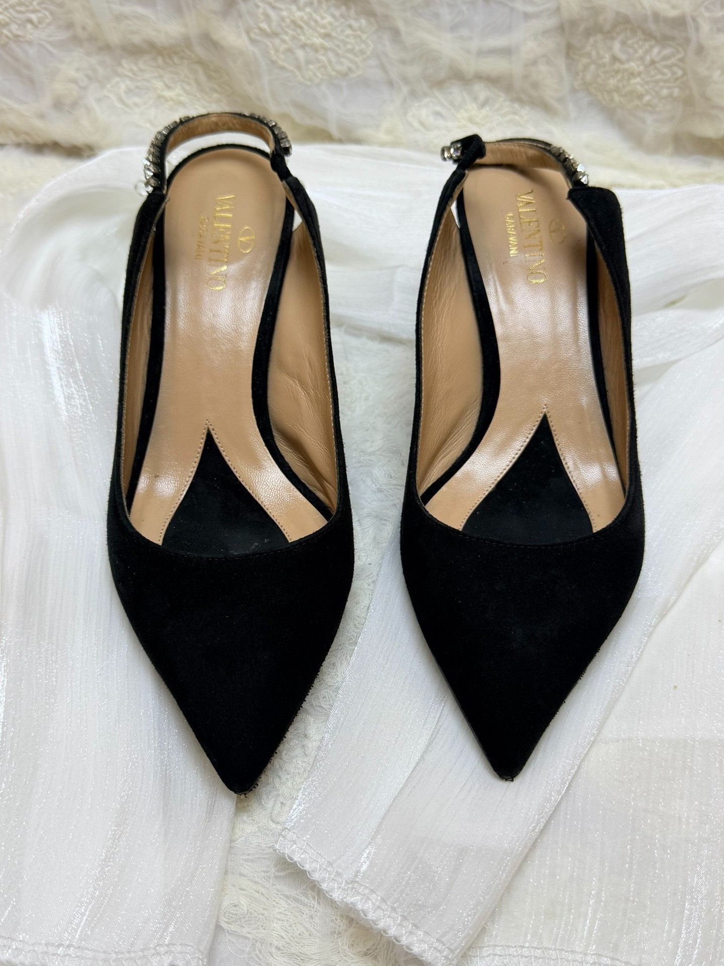 Valentino Valentino Black Lowtop Sneakers us_7 Women Size US 7 / IT 37 - 2 Thumbnail
