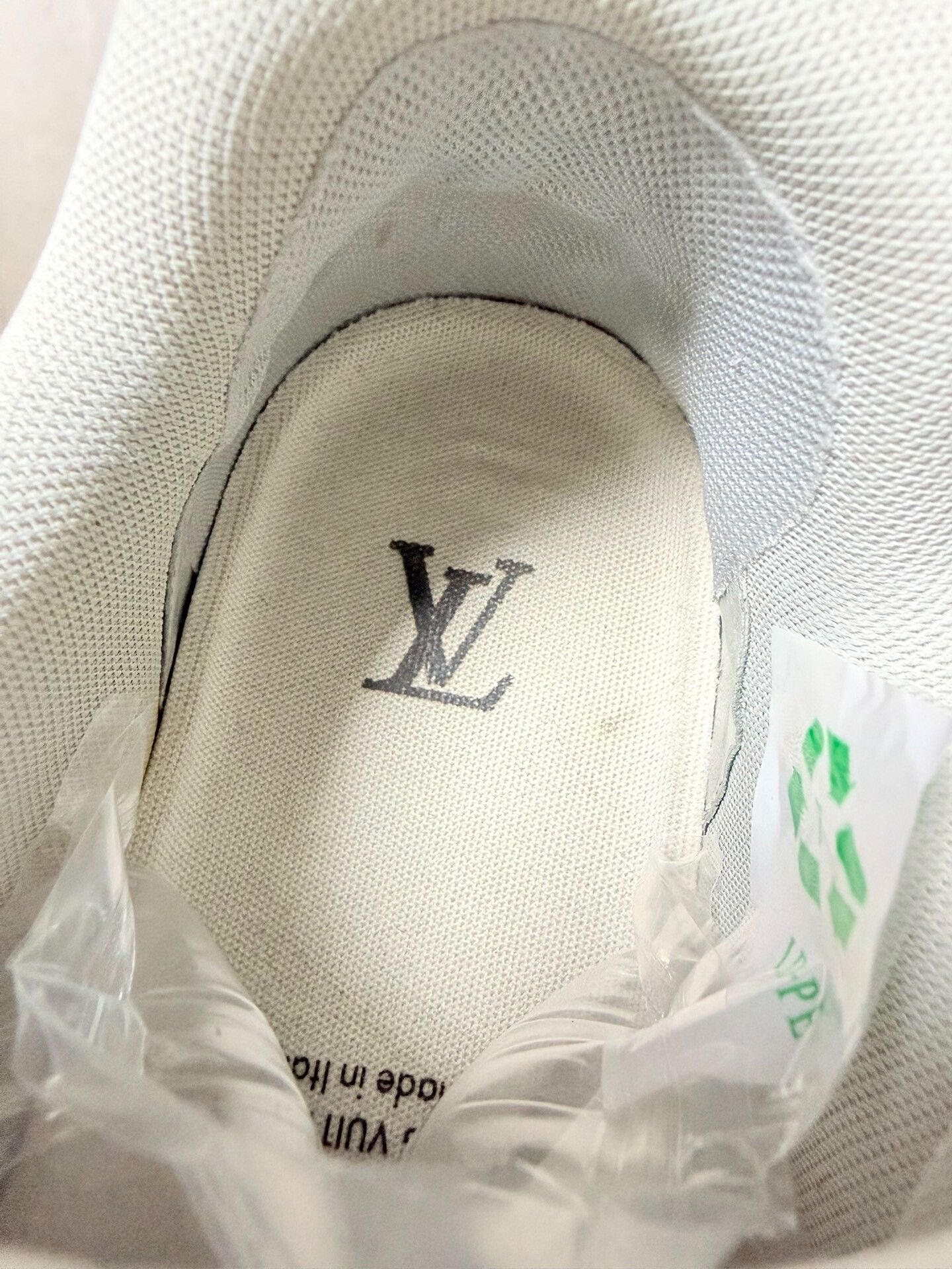 Louis Vuitton Louis Vuitton Training Yellow Lowtop Sneakers 9.5 Men Size US 9.5 / EU 42-43 - 9 Thumbnail