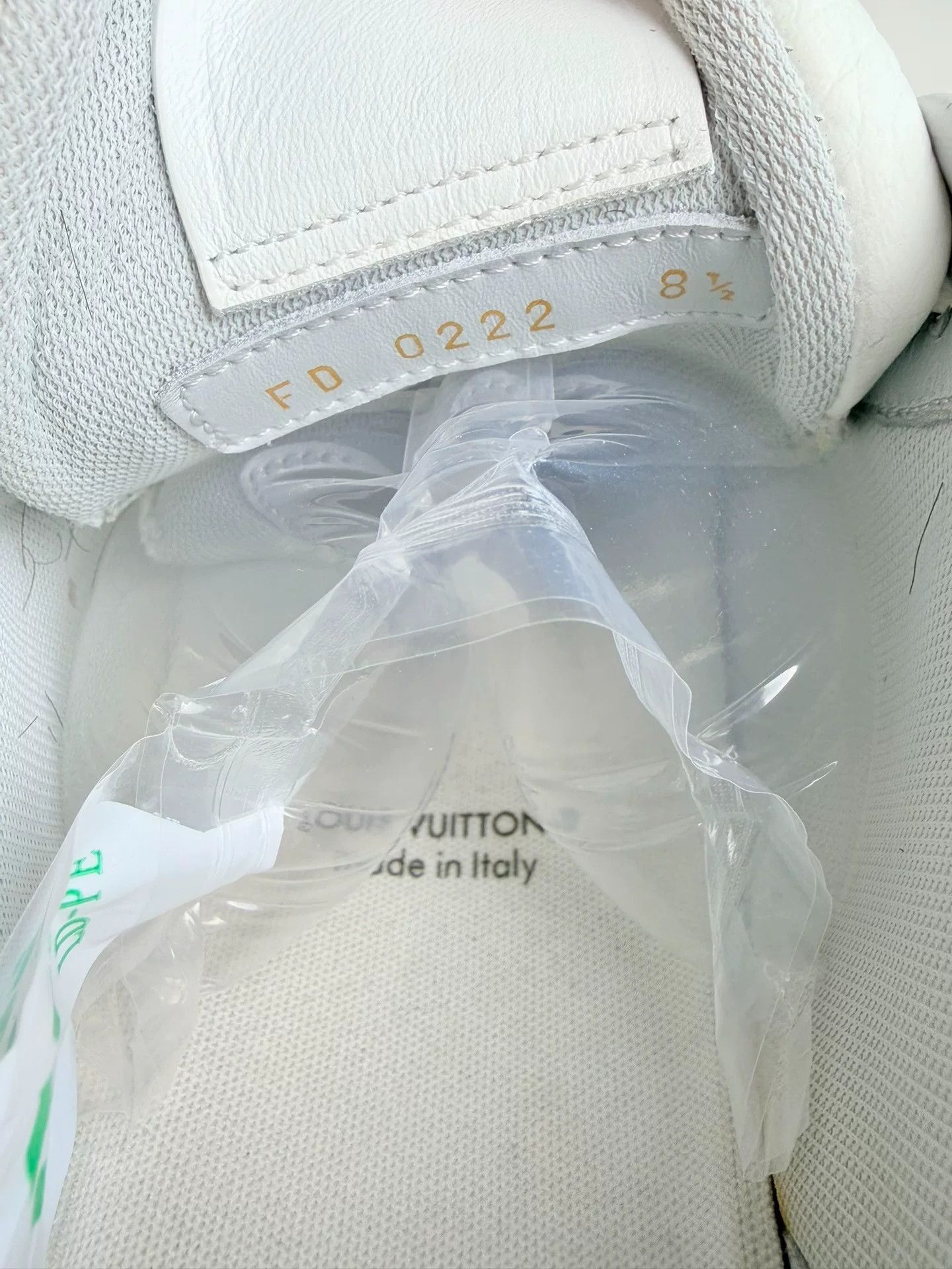 Louis Vuitton Louis Vuitton Training Yellow Lowtop Sneakers 9.5 Men Size US 9.5 / EU 42-43 - 7 Thumbnail