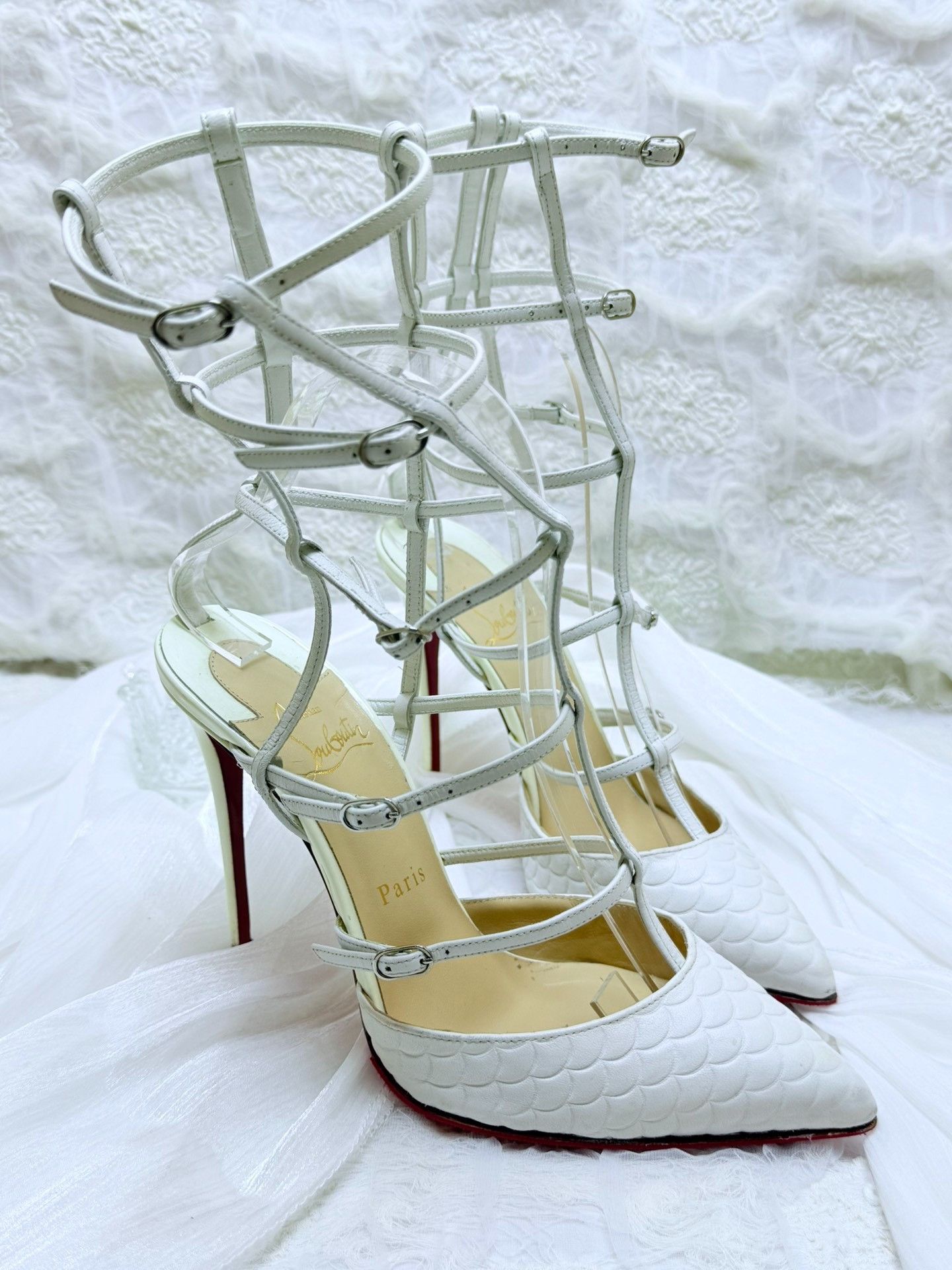 Christian Louboutin Christian Louboutin White Sandals us_7 Women Size US 7 / IT 37 - 2 Thumbnail