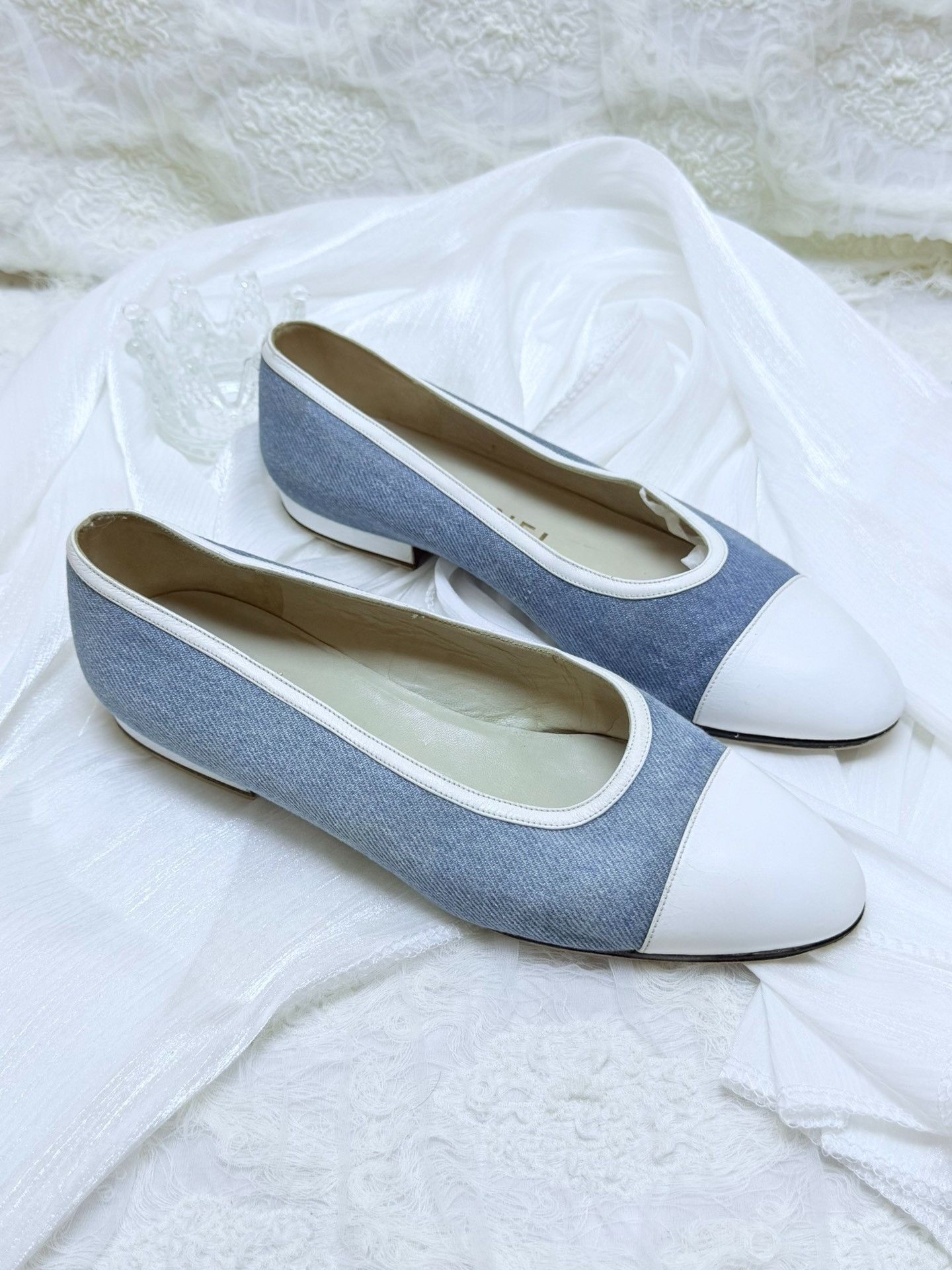 Chanel Chanel Denim Lowtop Sneakers us_6-5 Women Size US 6.5 / IT 36.5 - 2 Thumbnail