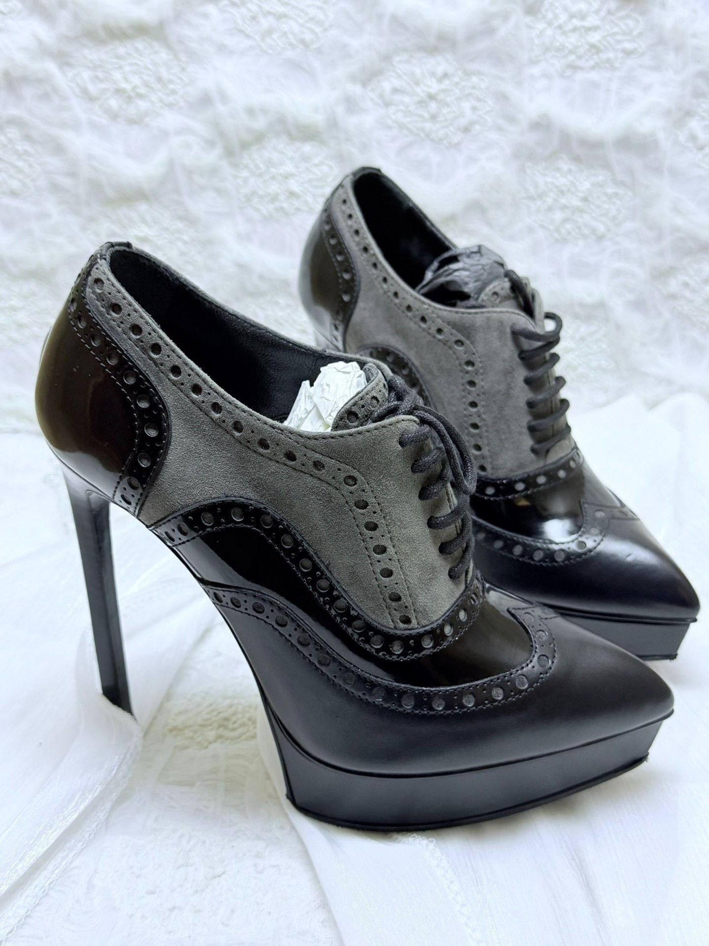Saint Laurent Paris Saint Laurent Paris Multi Lowtop Sneakers us_6-5 Women Size US 6.5 / IT 36.5 - 2 Thumbnail