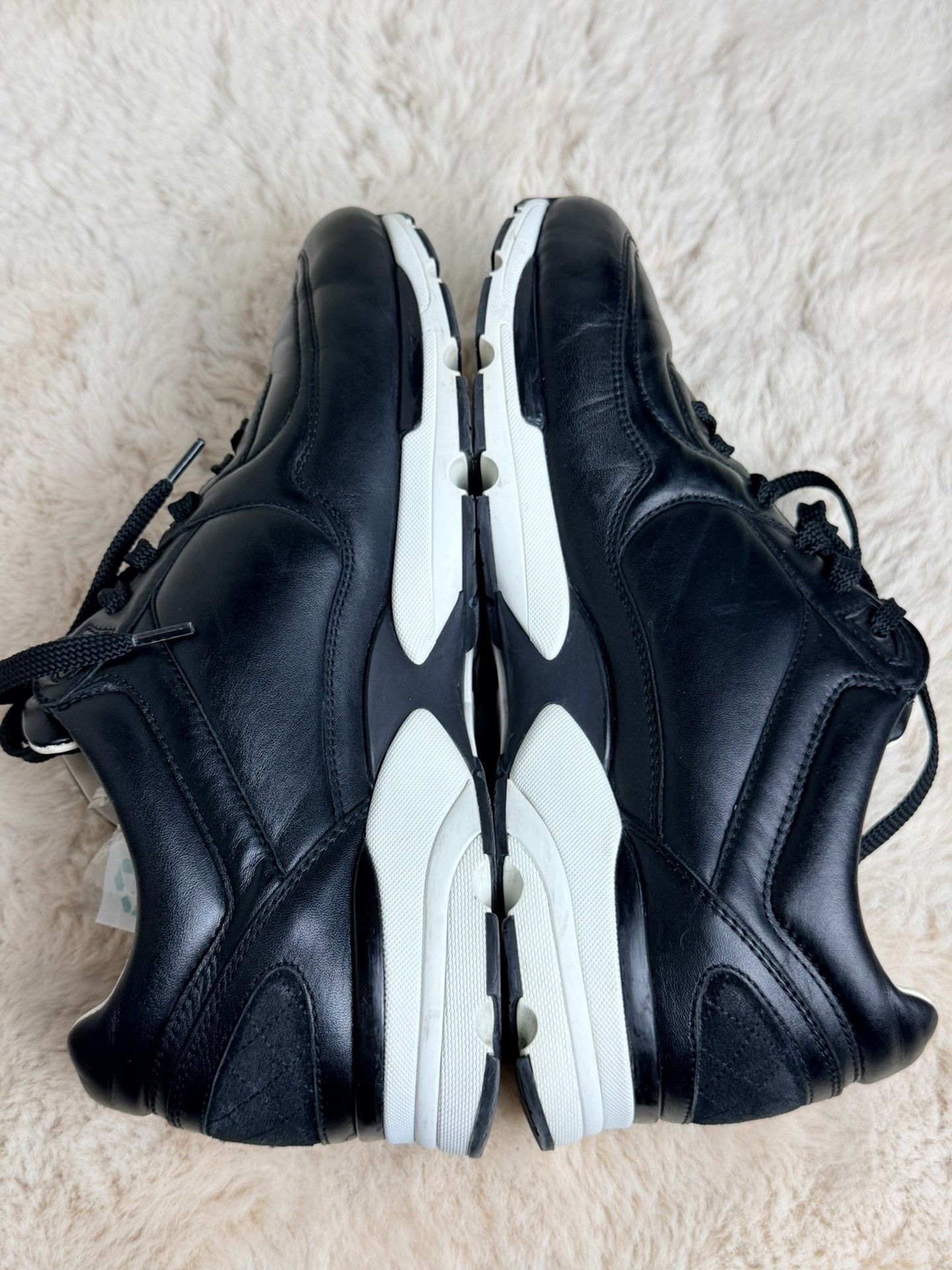 Chanel Chanel Black Lowtop Sneakers 8 Men Size US 8 / EU 41 - 5 Thumbnail