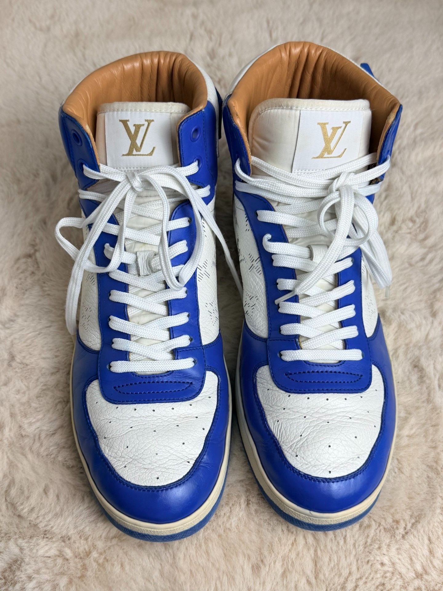Louis Vuitton Louis Vuitton Blue Hitop Sneakers 8 Men Size US 8 / EU 41 - 3 Thumbnail